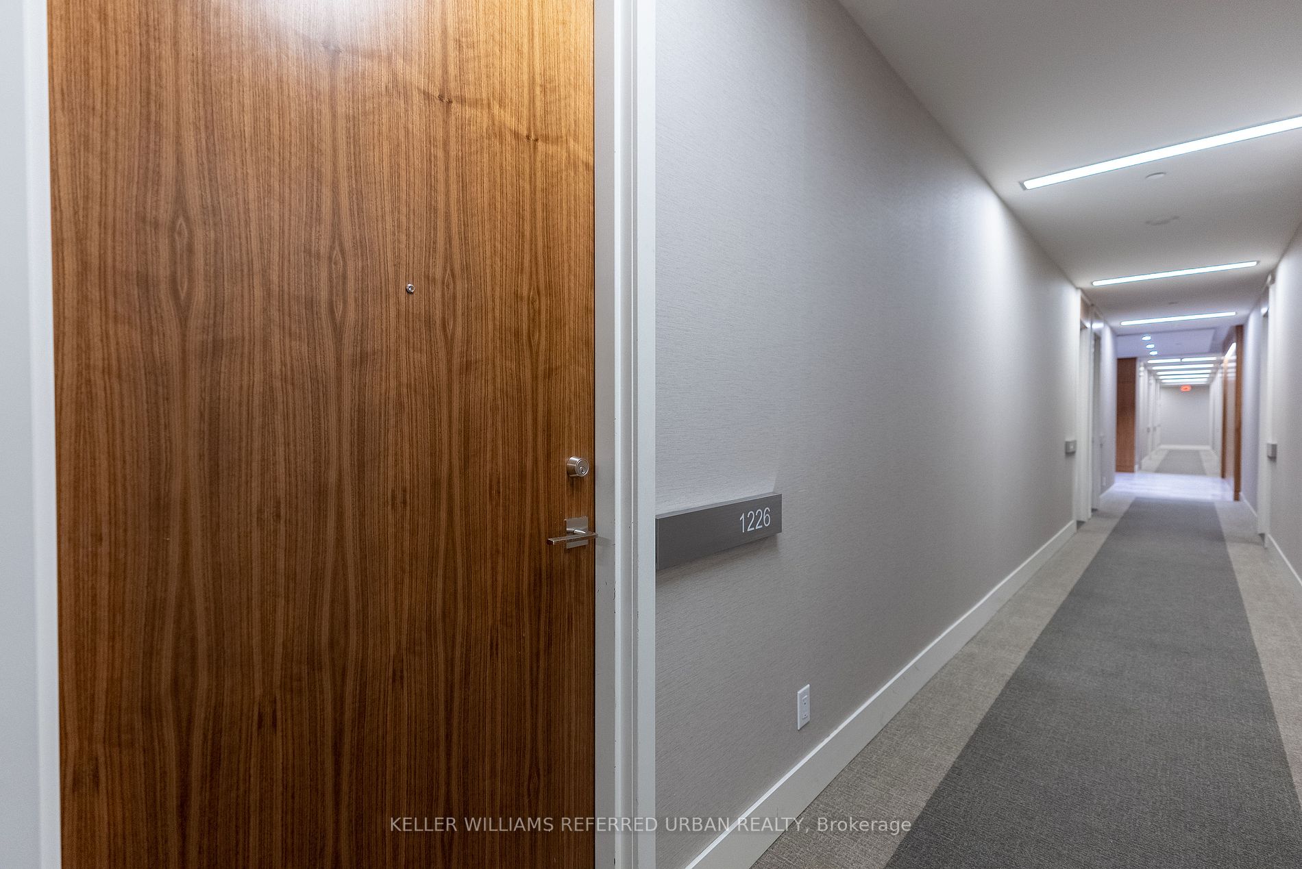 111 St Clair Ave W, #1226