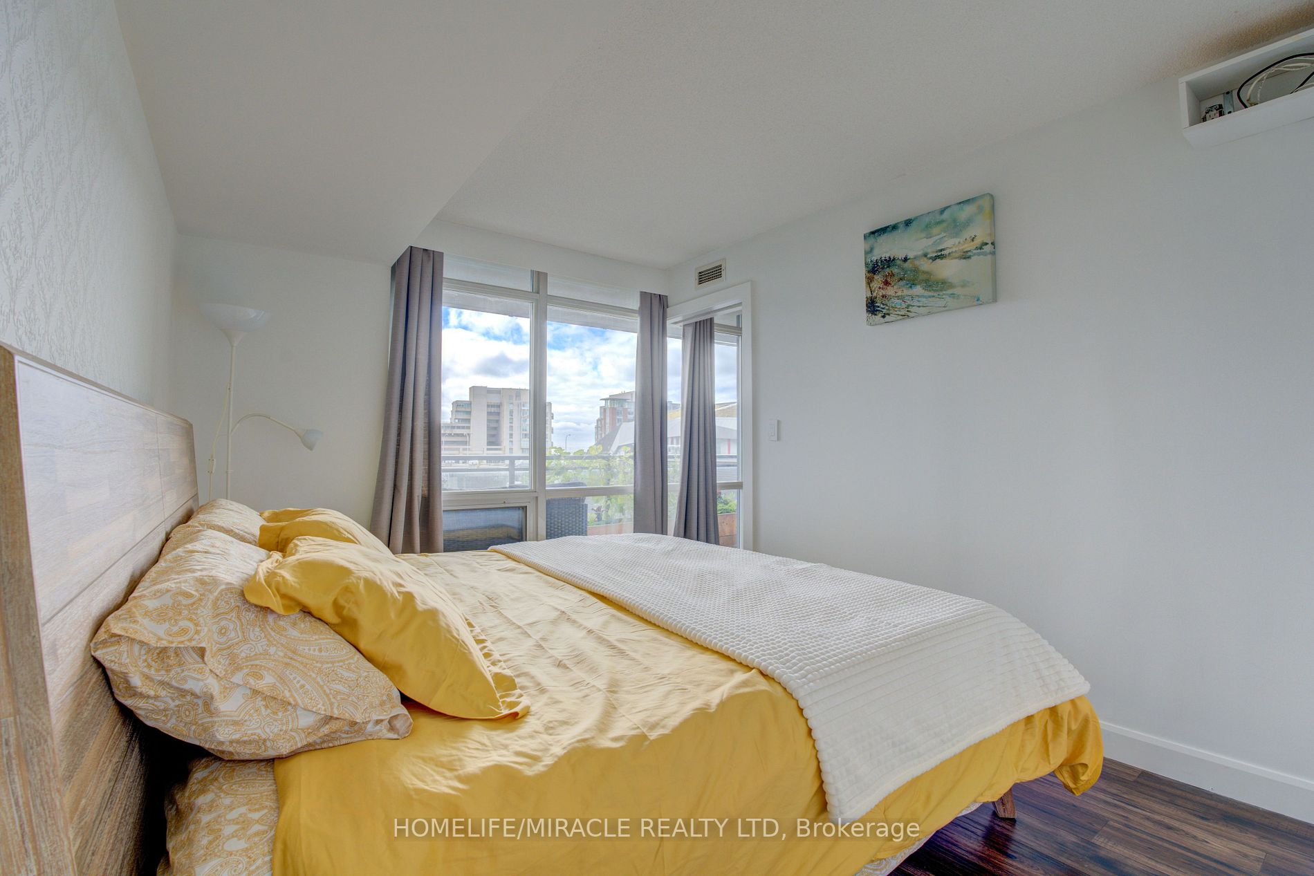 15 Fort York Blvd, #511