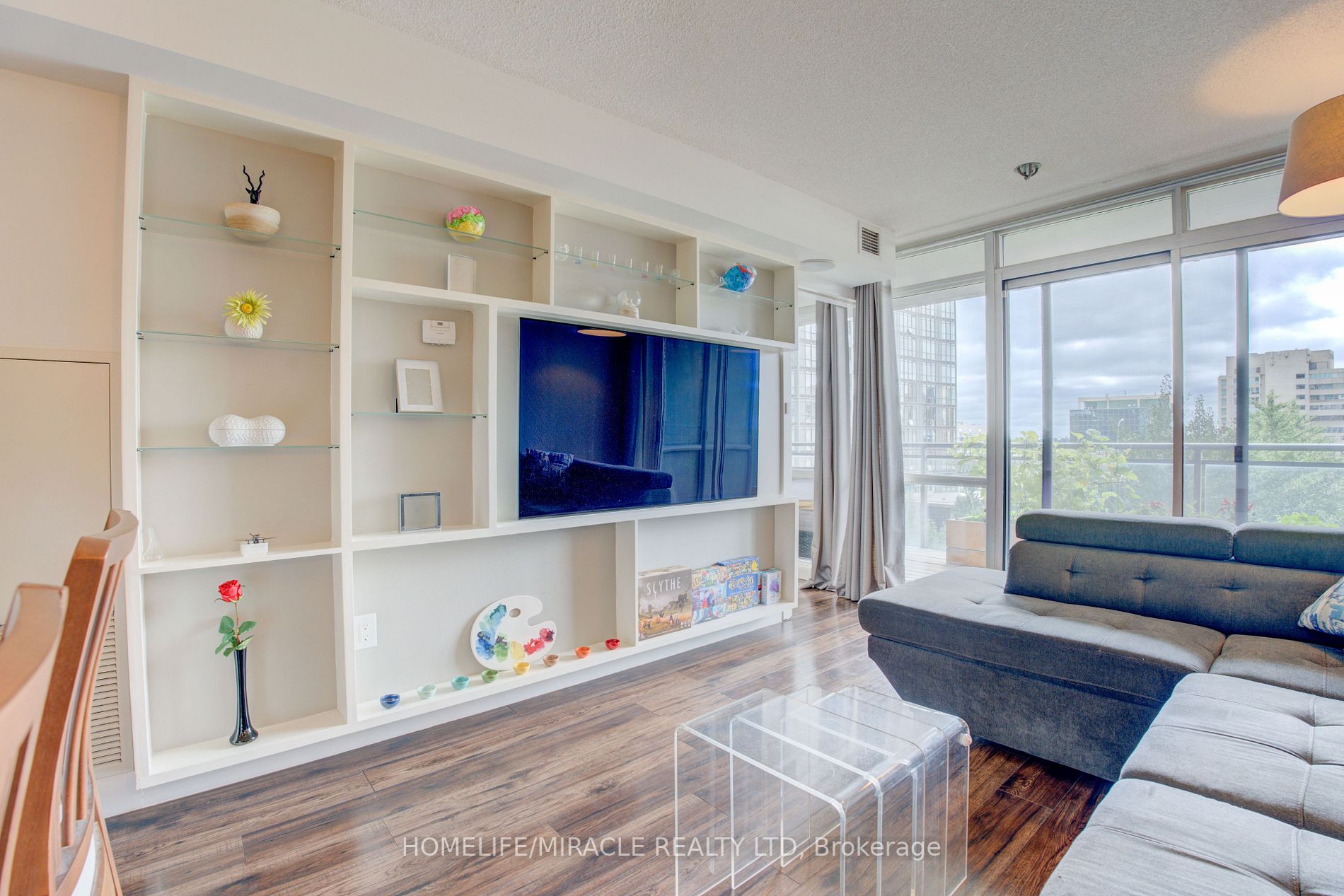 15 Fort York Blvd, #511