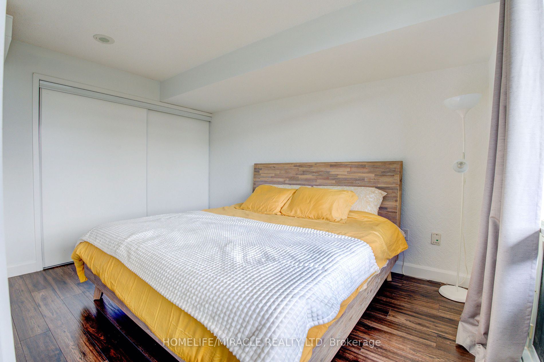 15 Fort York Blvd, #511