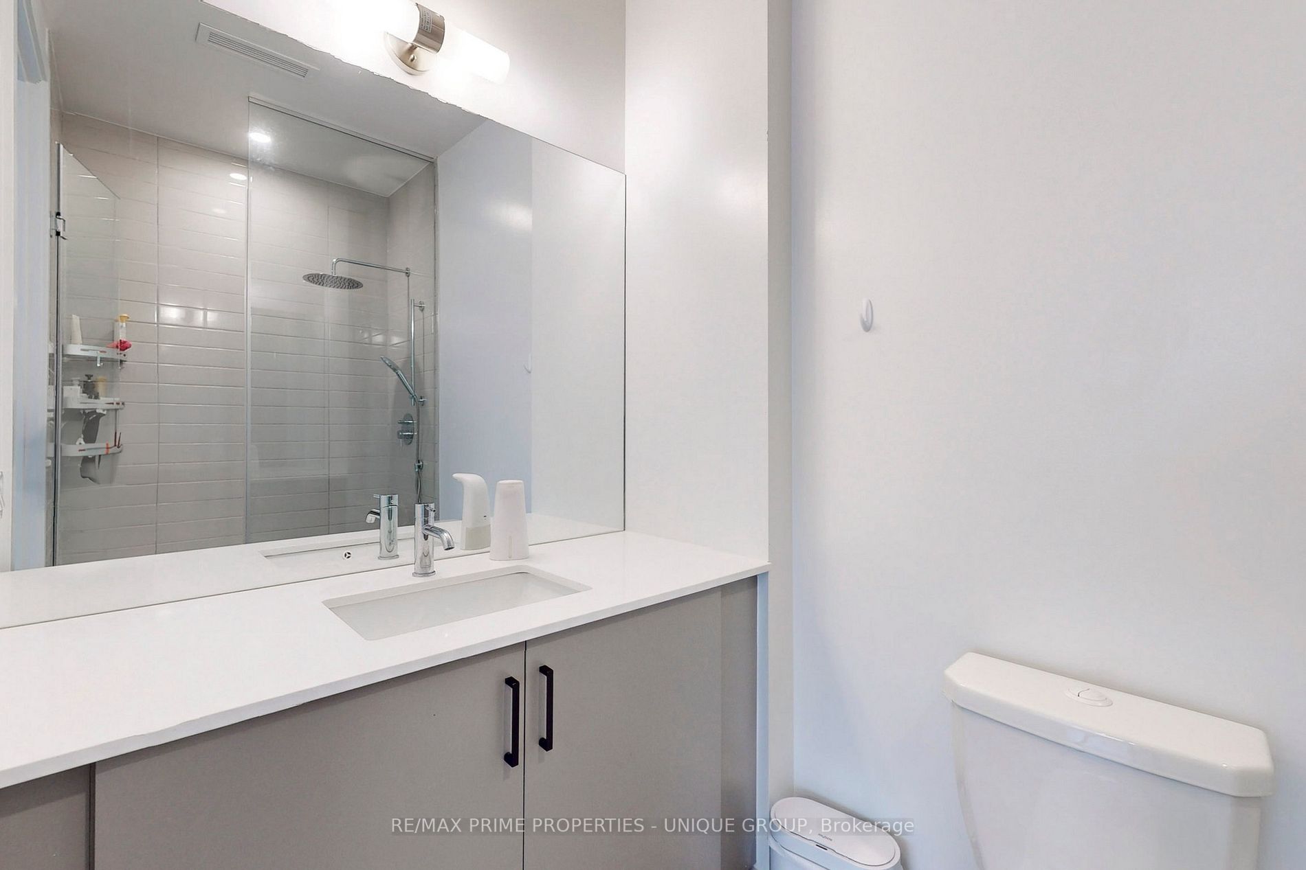 11 Lillian St, #310
