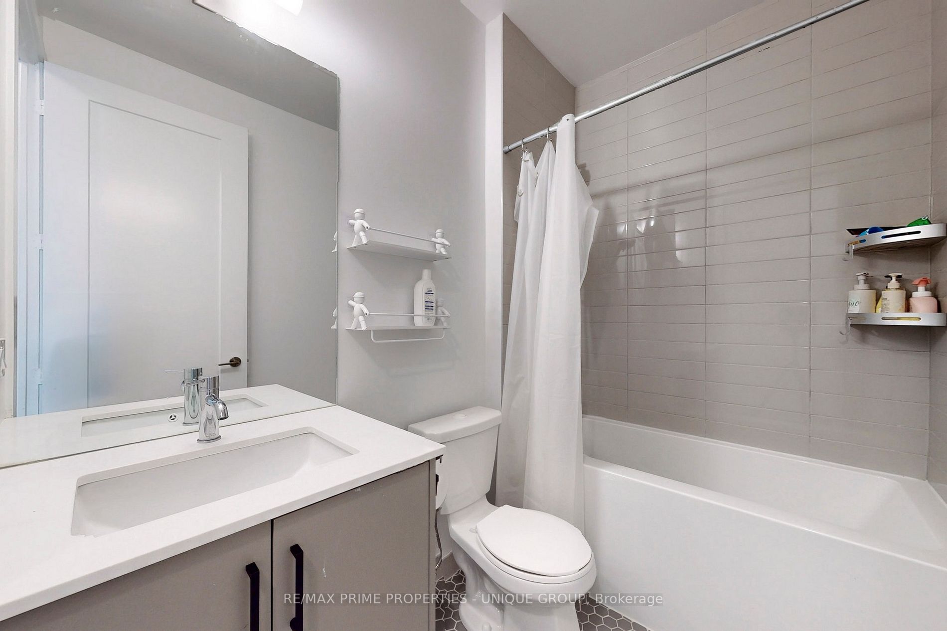 11 Lillian St, #310
