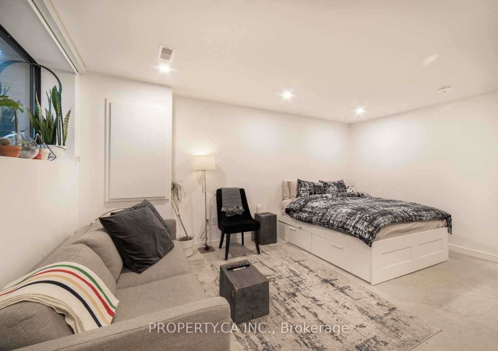 165 Lisgar St, #Lower