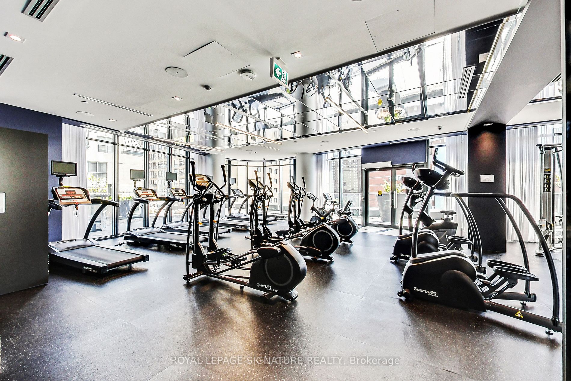 403 Church St, #4002