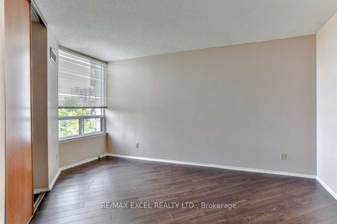 1101 Steeles Ave W, #514