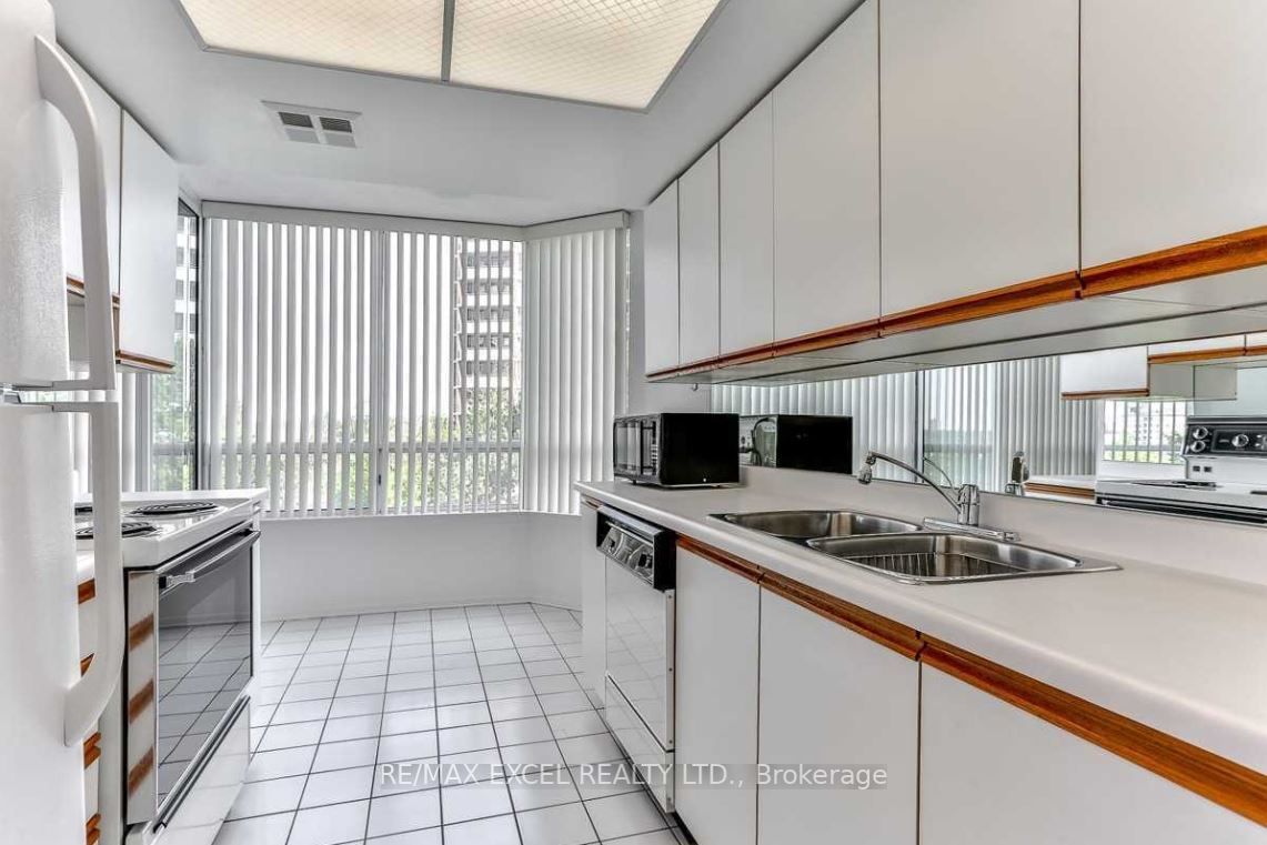 1101 Steeles Ave W, #514