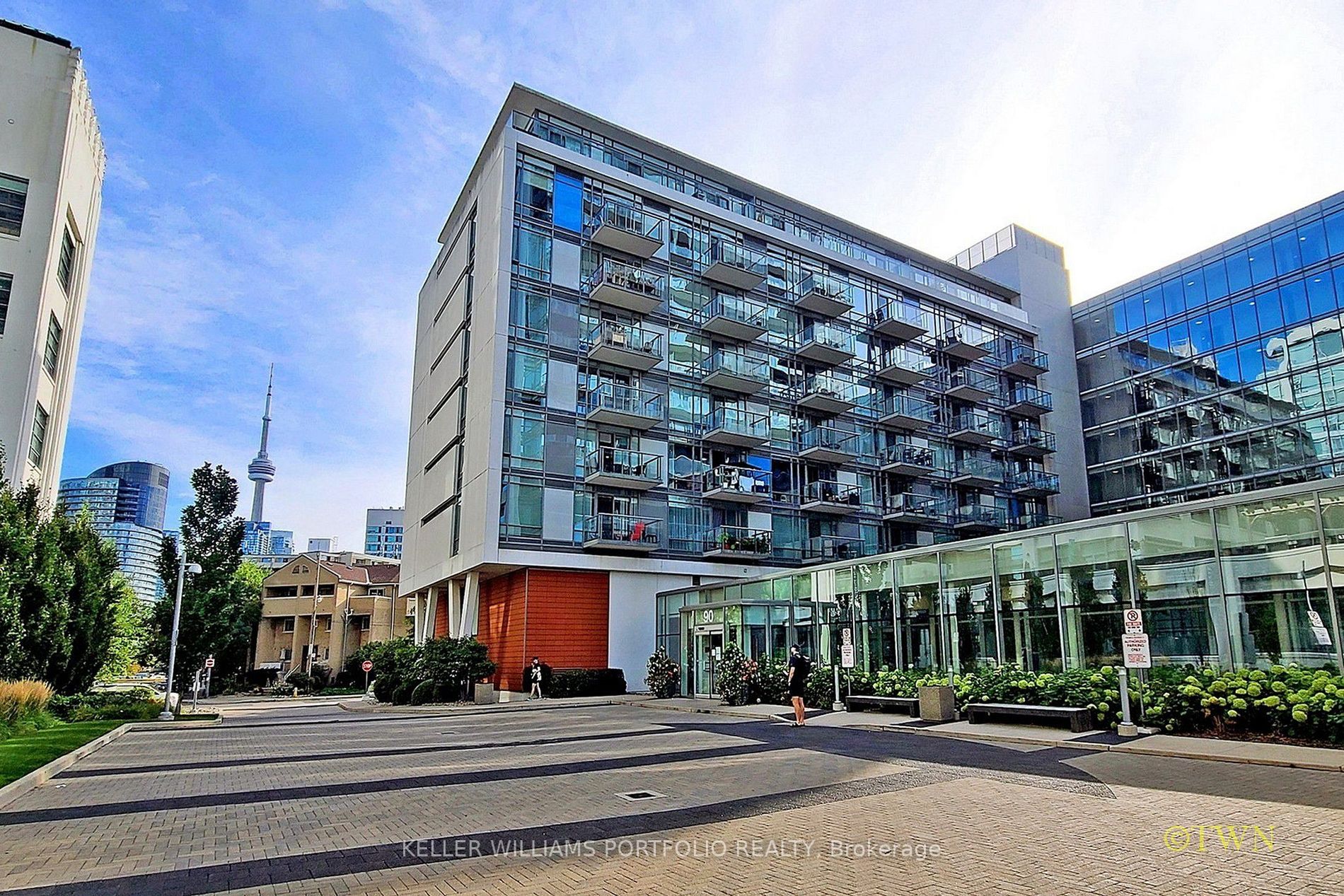 90 Stadium Rd, #Lph01