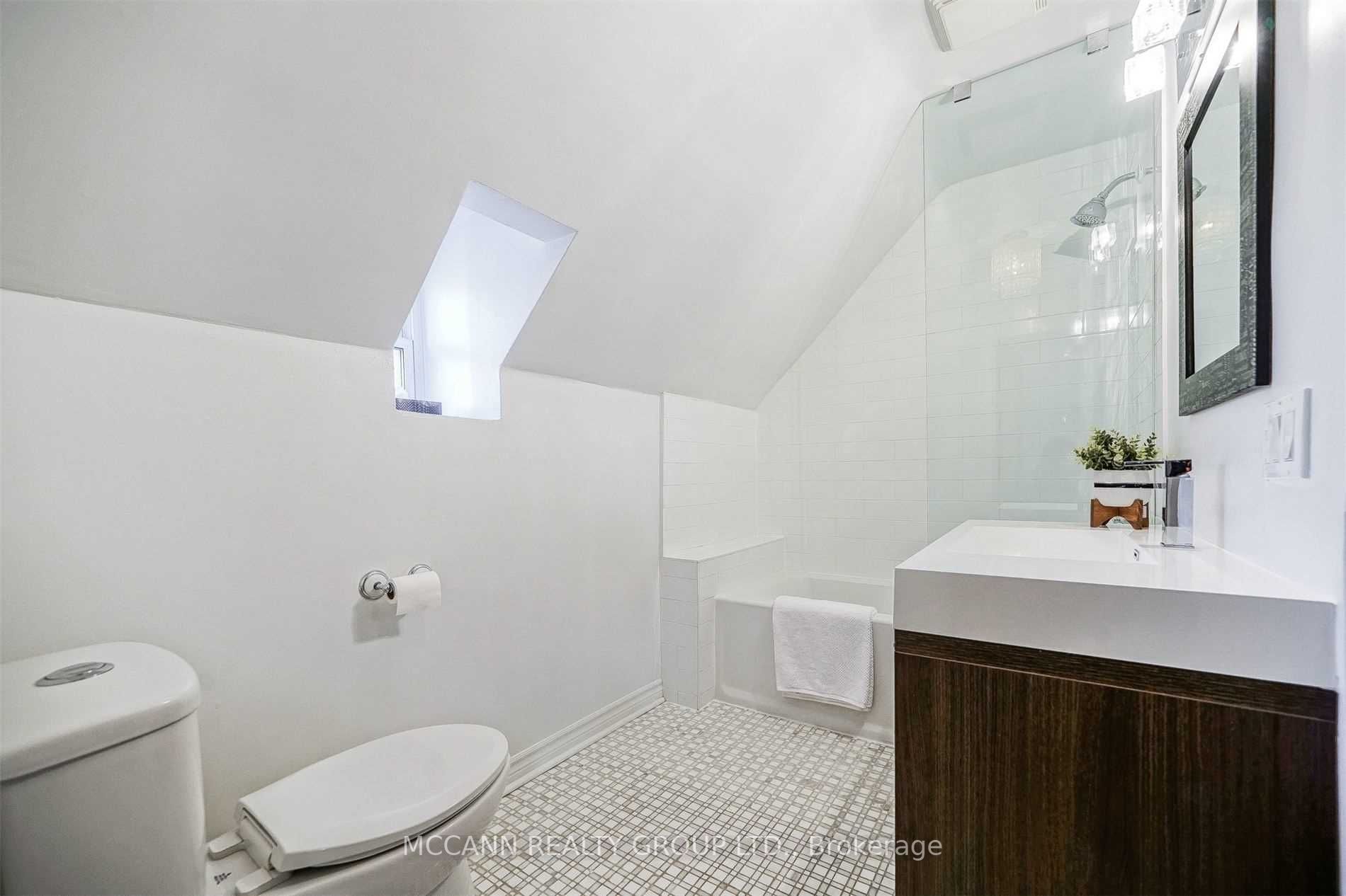 3 Fairleigh Cres