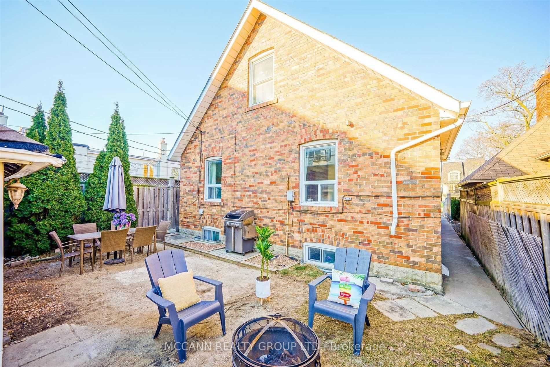 3 Fairleigh Cres