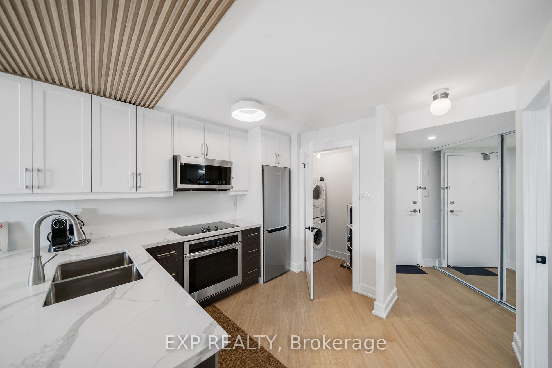 77 Maitland Pl, #1905
