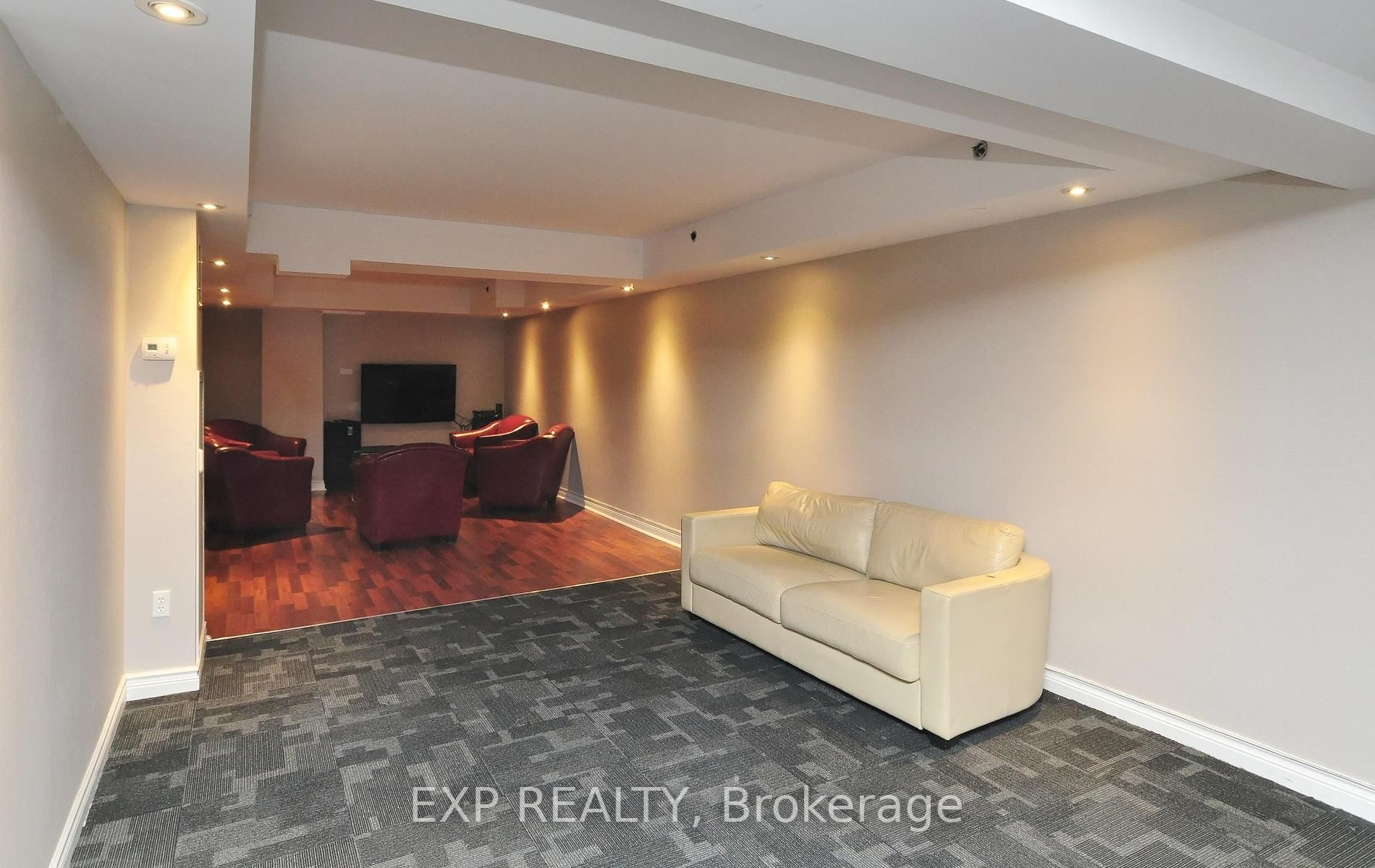 77 Maitland Pl, #1905