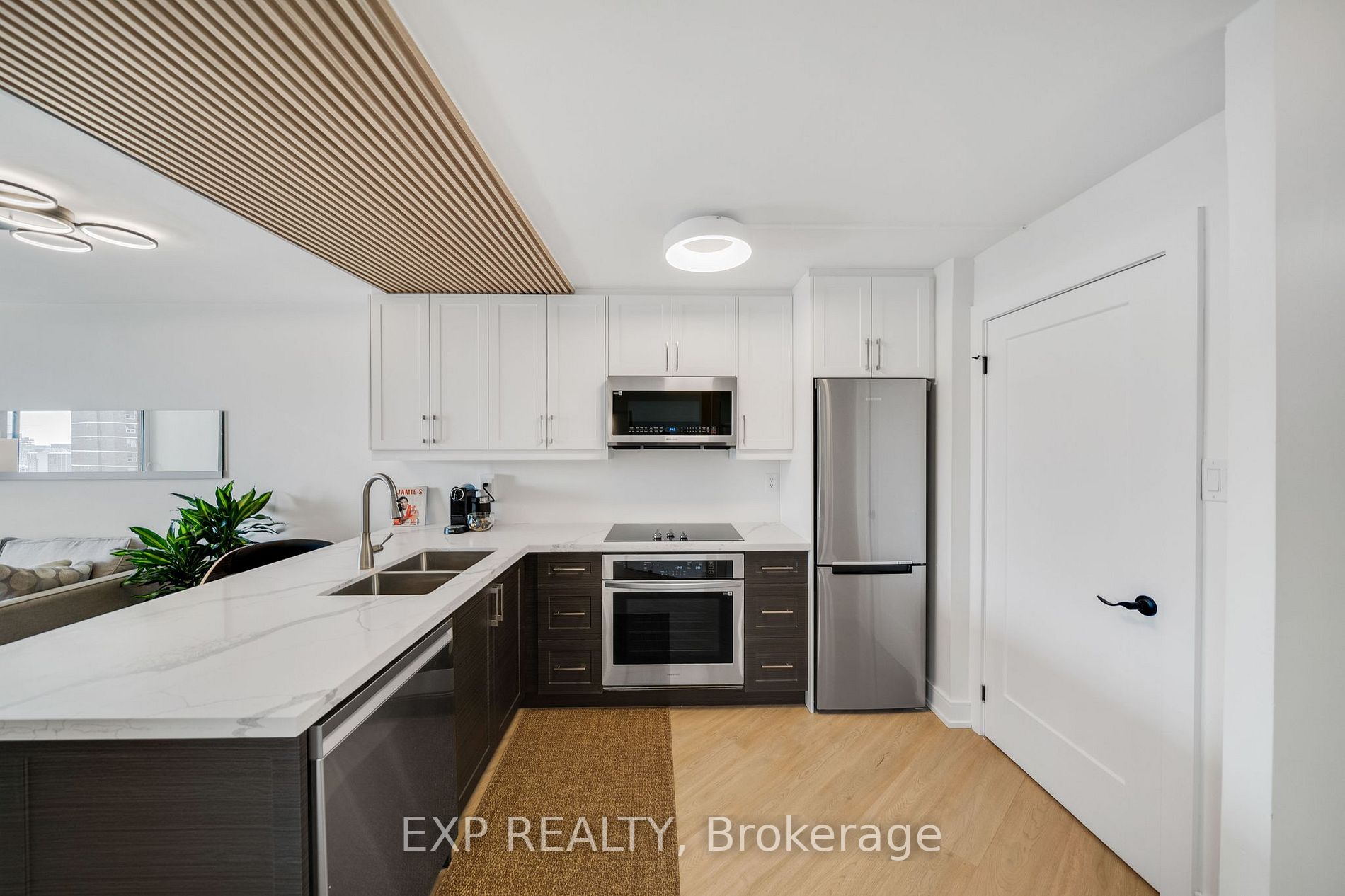 77 Maitland Pl, #1905