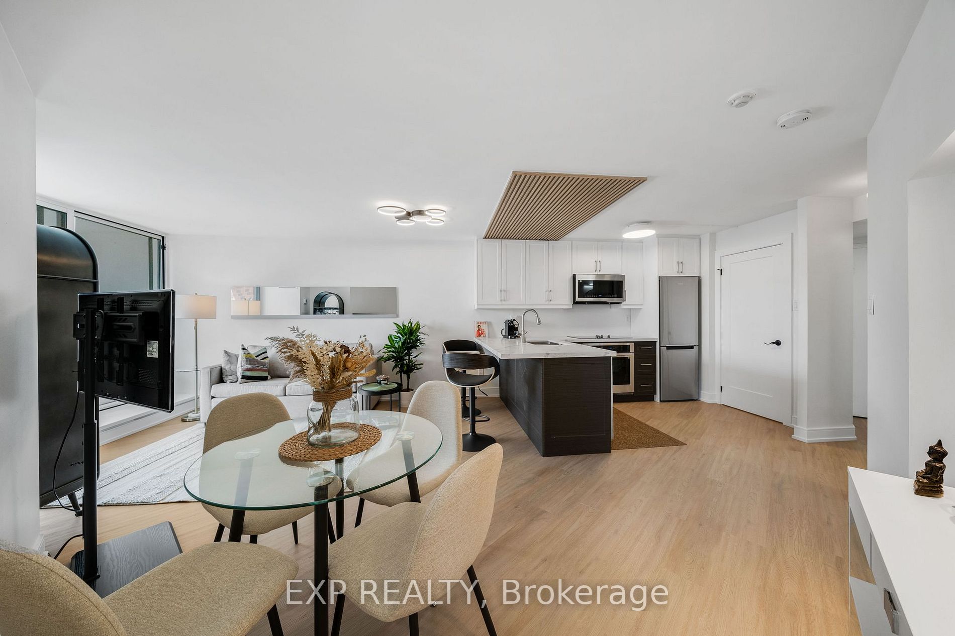 77 Maitland Pl, #1905