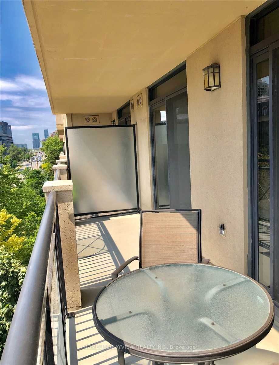 650 Sheppard Ave E, #420