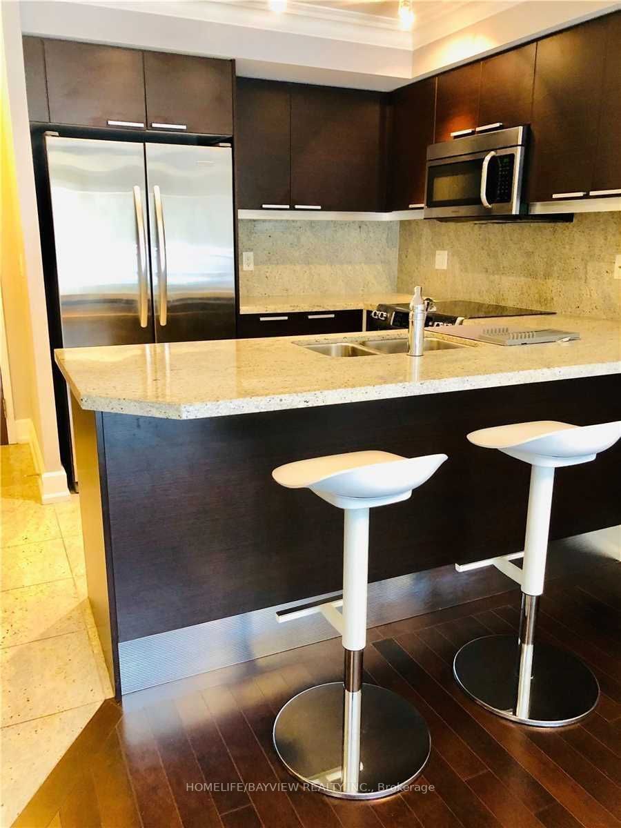650 Sheppard Ave E, #420