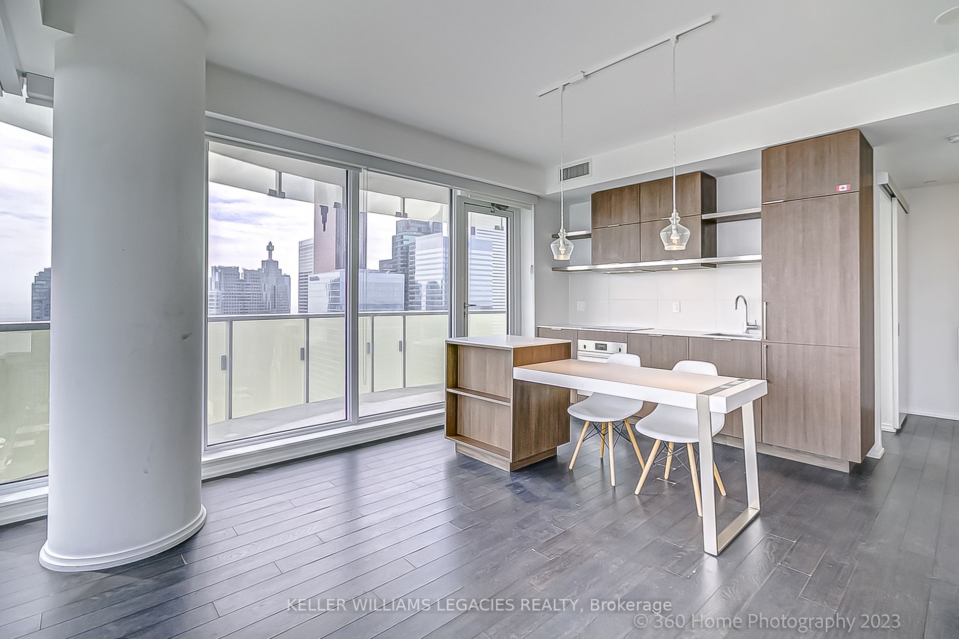 197 Yonge St, #5005