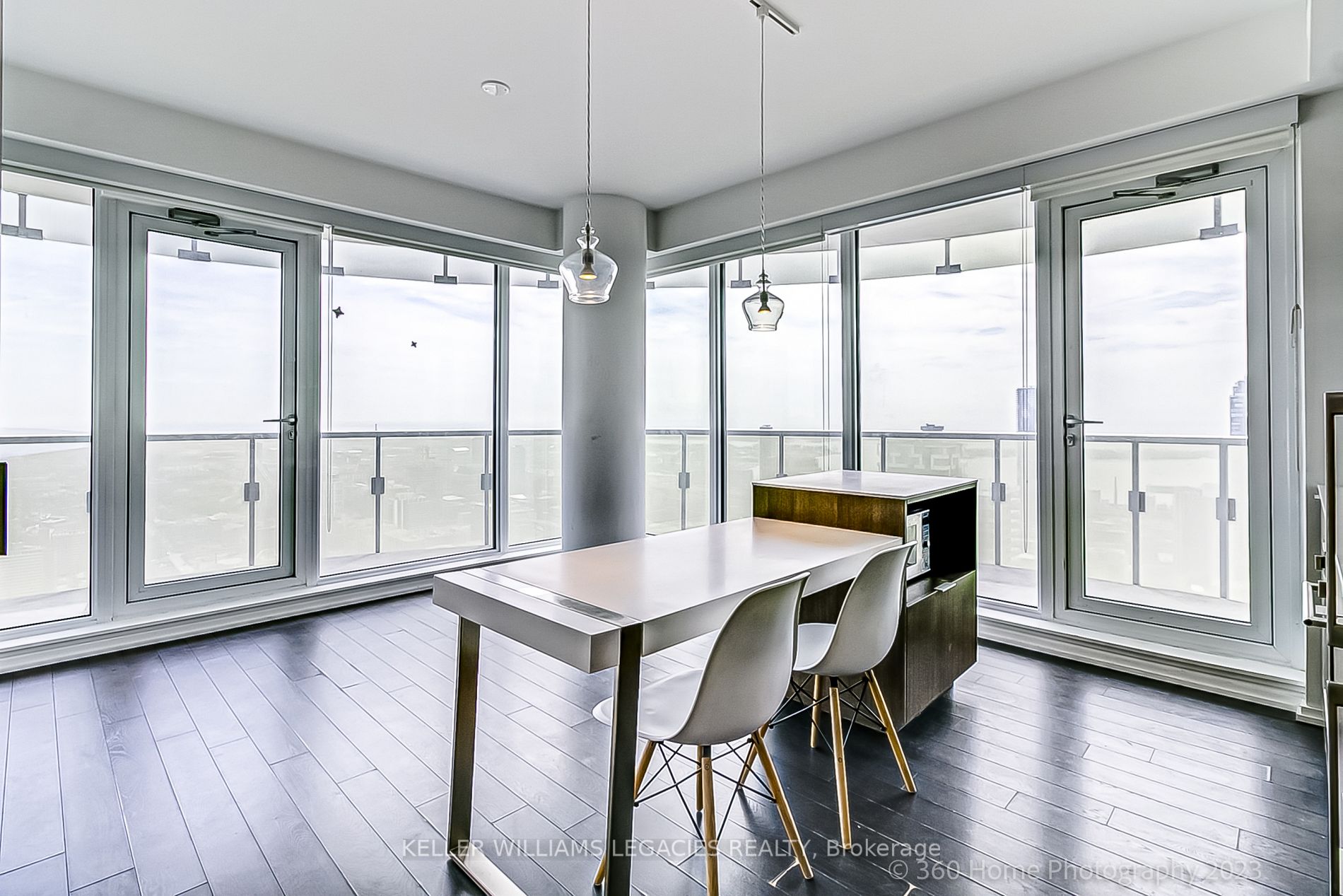 197 Yonge St, #5005