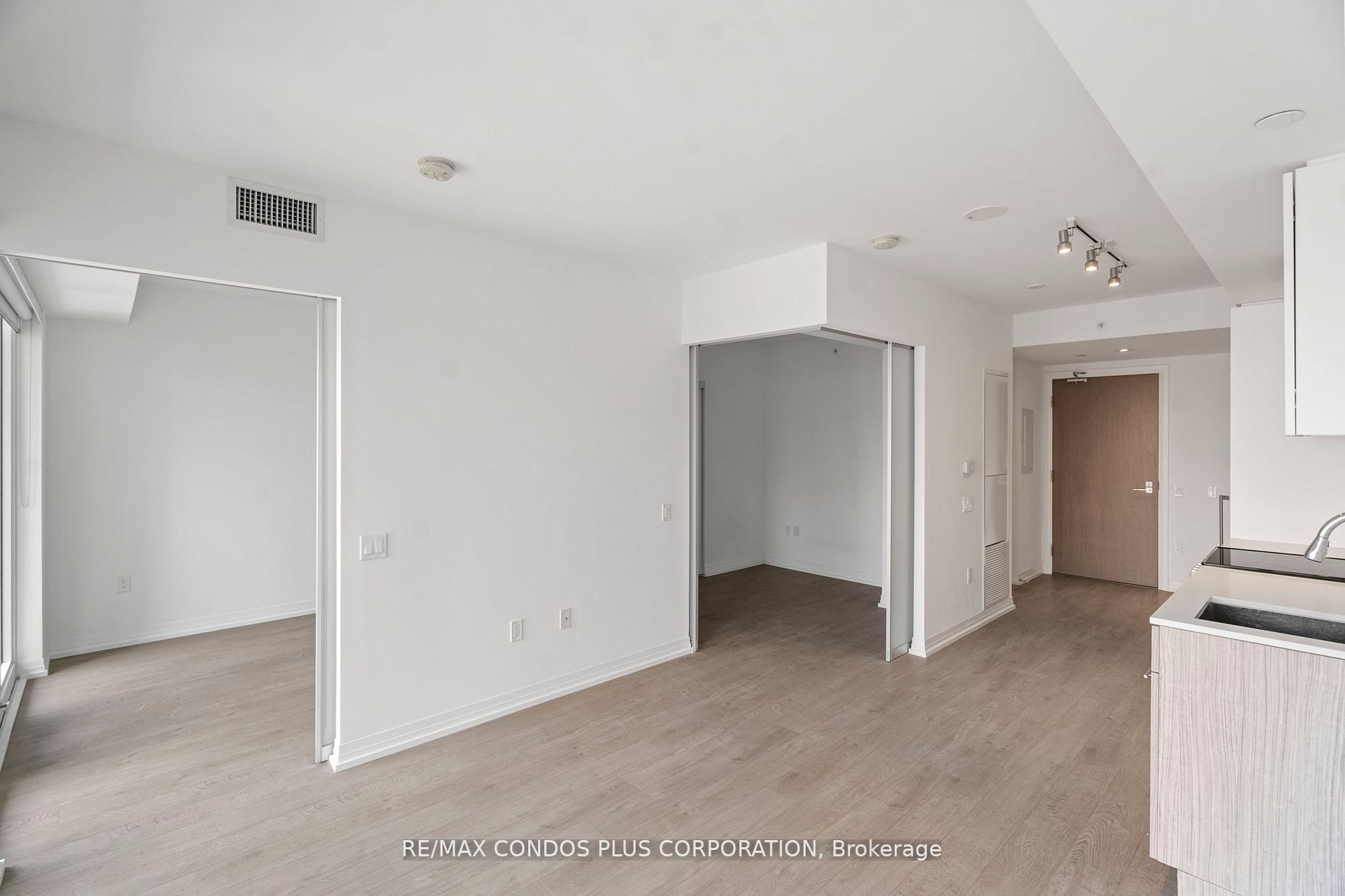 251 Jarvis St, #1529