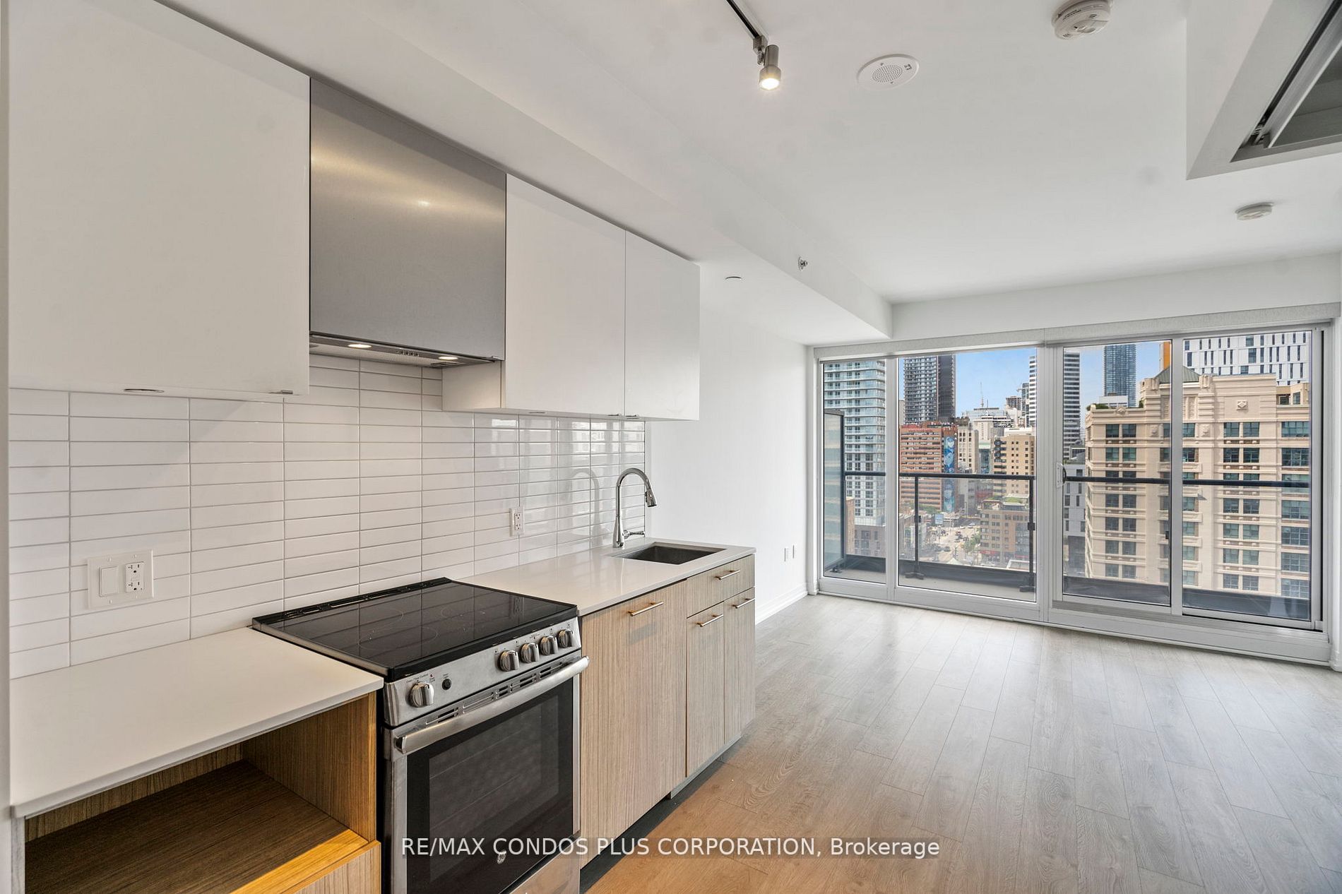 251 Jarvis St, #1529