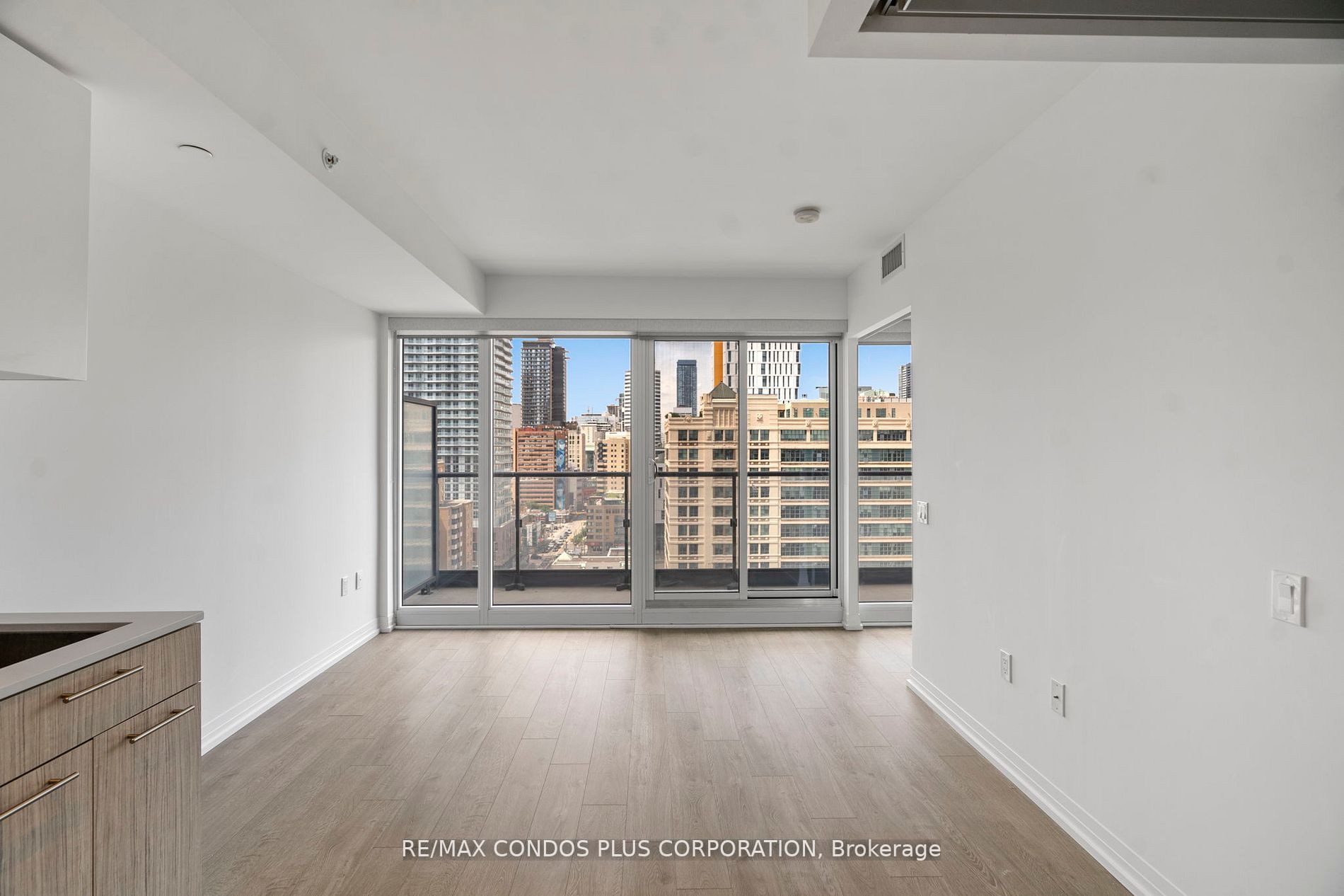 251 Jarvis St, #1529