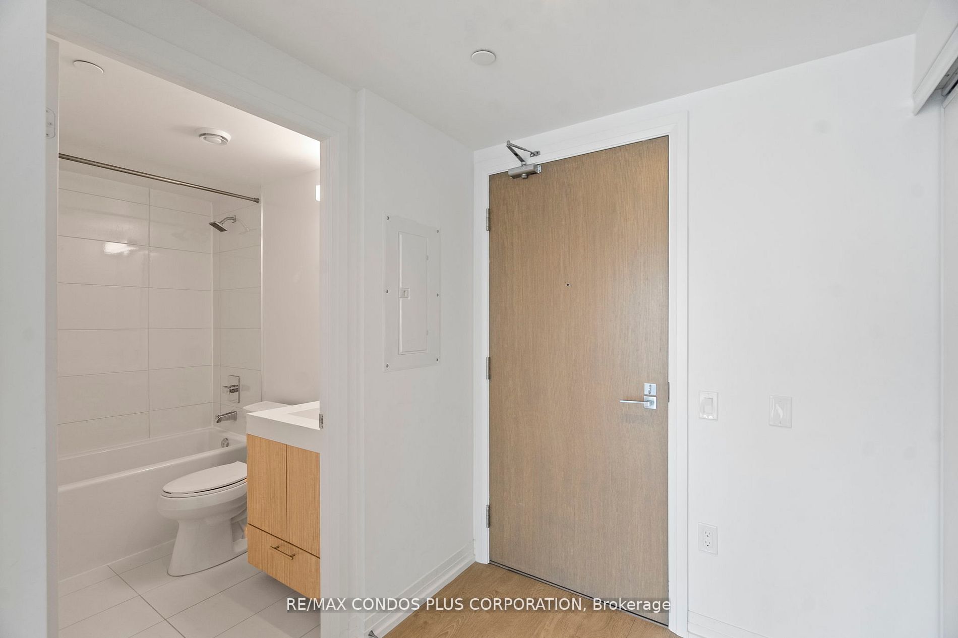251 Jarvis St, #1529