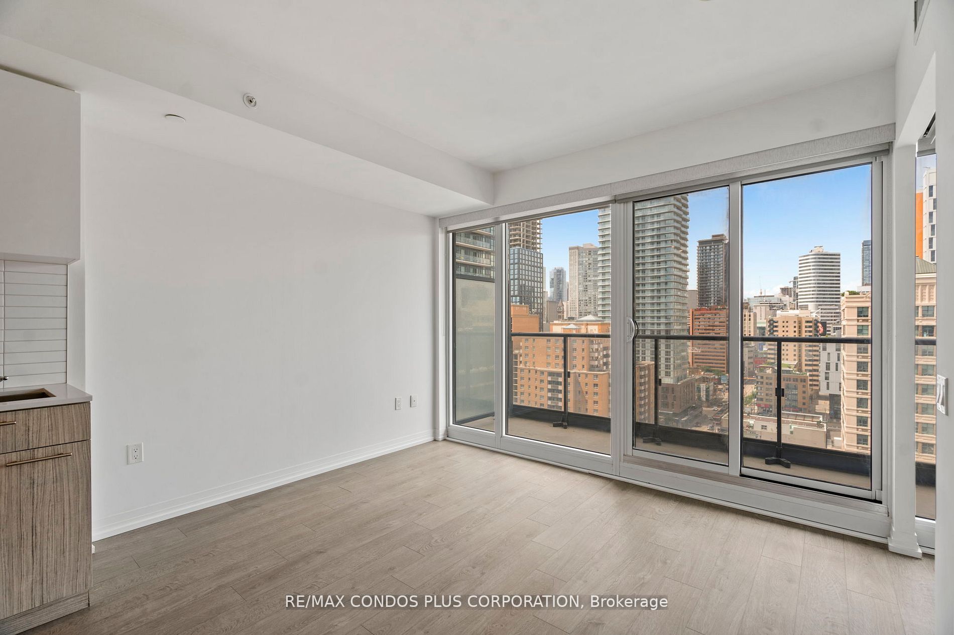 251 Jarvis St, #1529