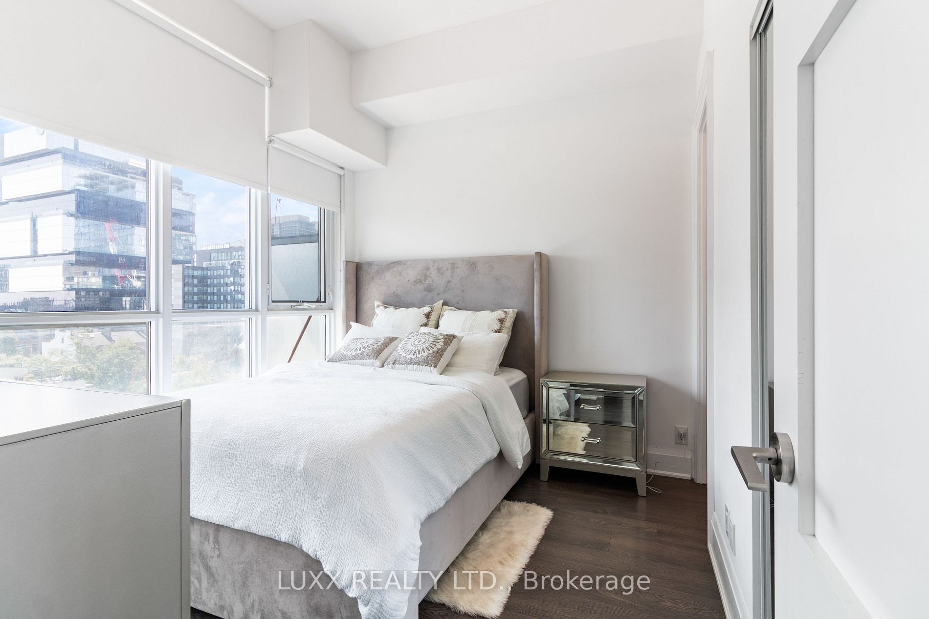 120 Parliament St, #714