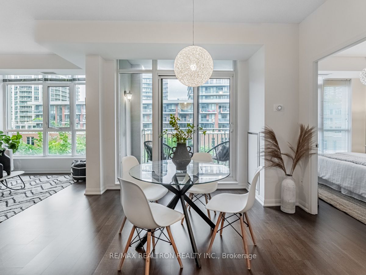 21 Grand Magazine St, #511