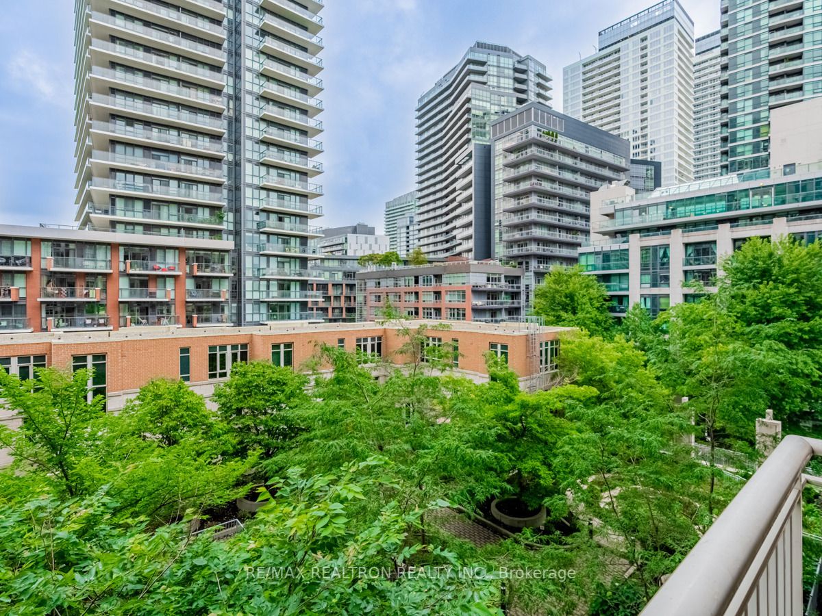 21 Grand Magazine St, #511