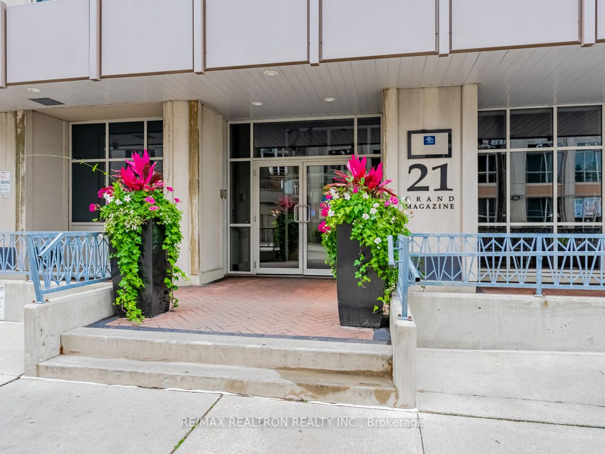 21 Grand Magazine St, #511