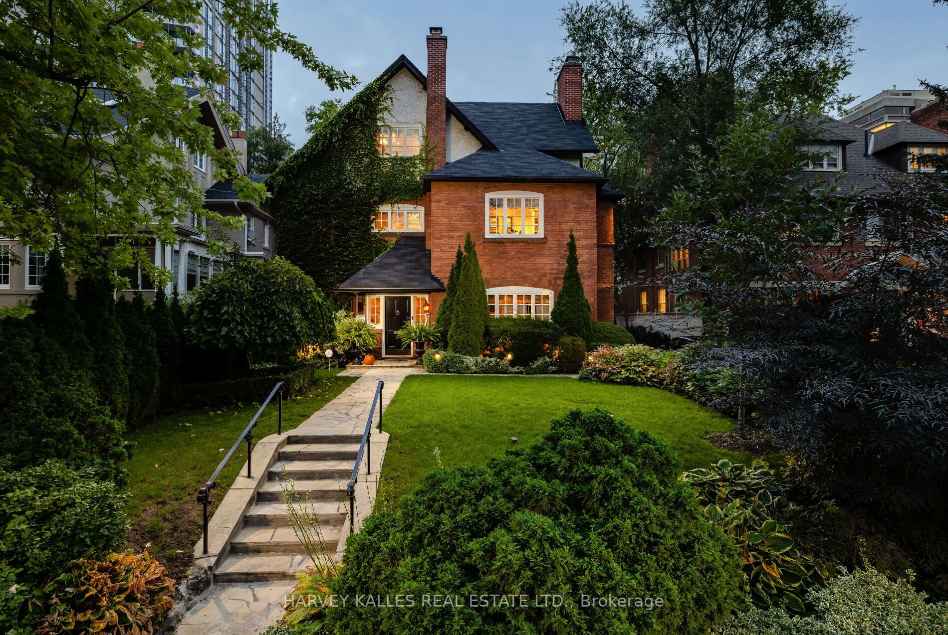 77 Forest Hill Rd
