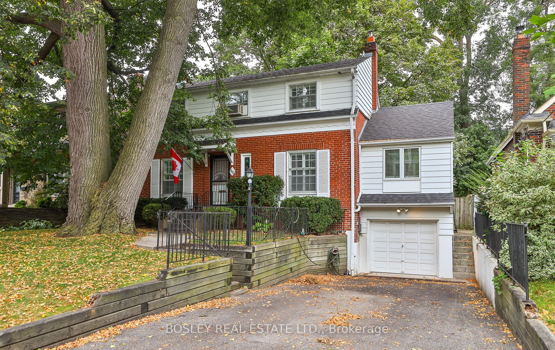 86 Mcrae Dr