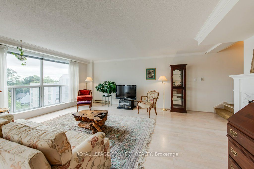 1818 Bayview Ave, #608