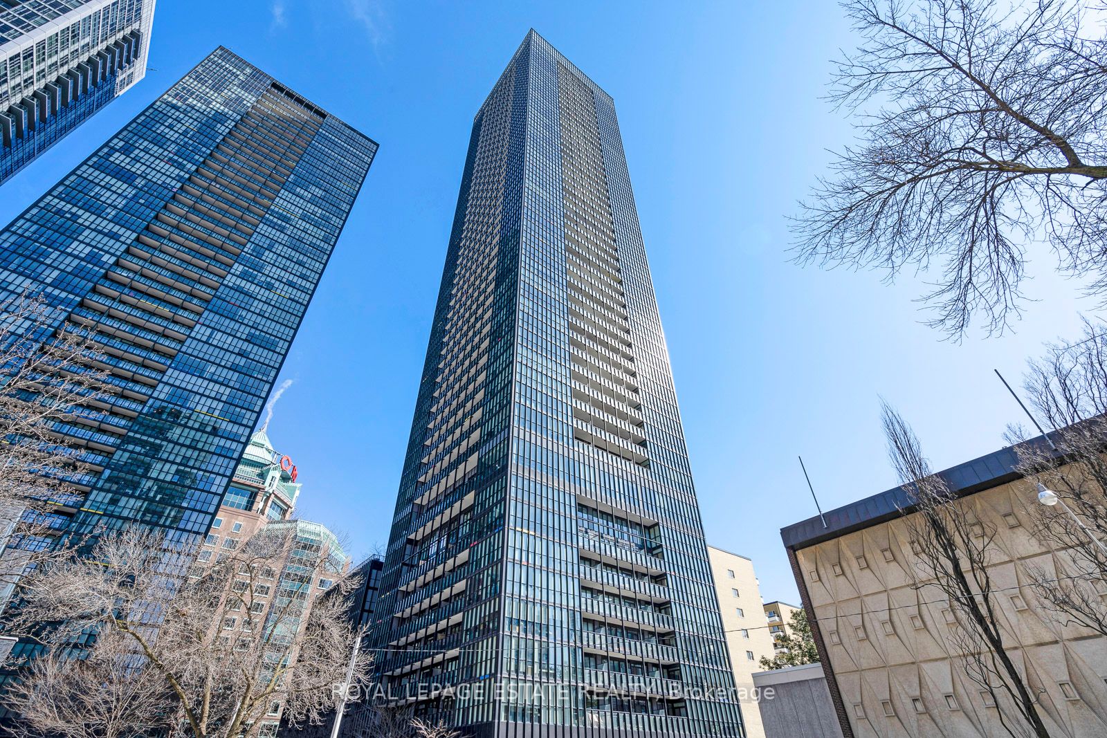 101 Charles St E, #1909