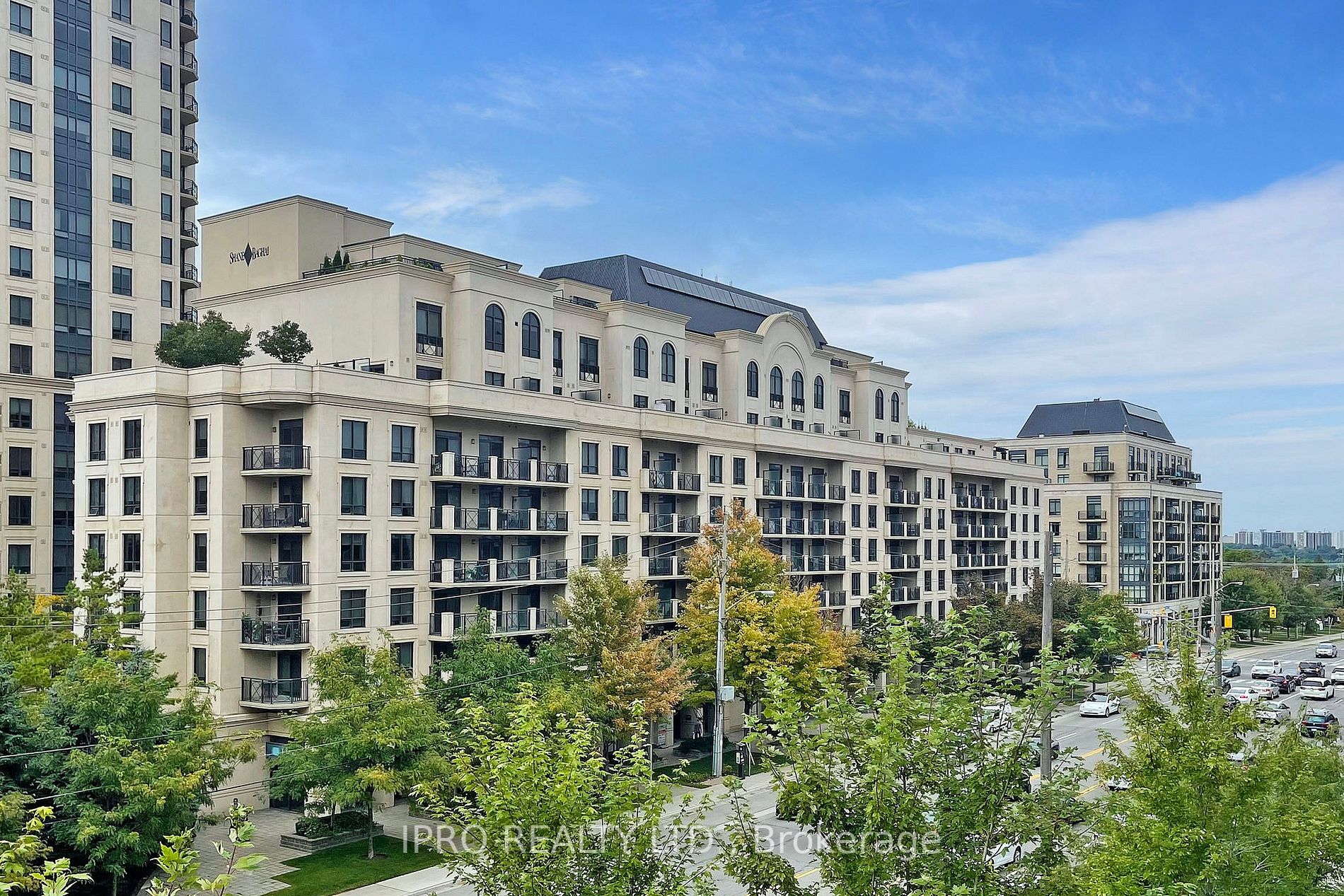 27 Rean Dr, #518