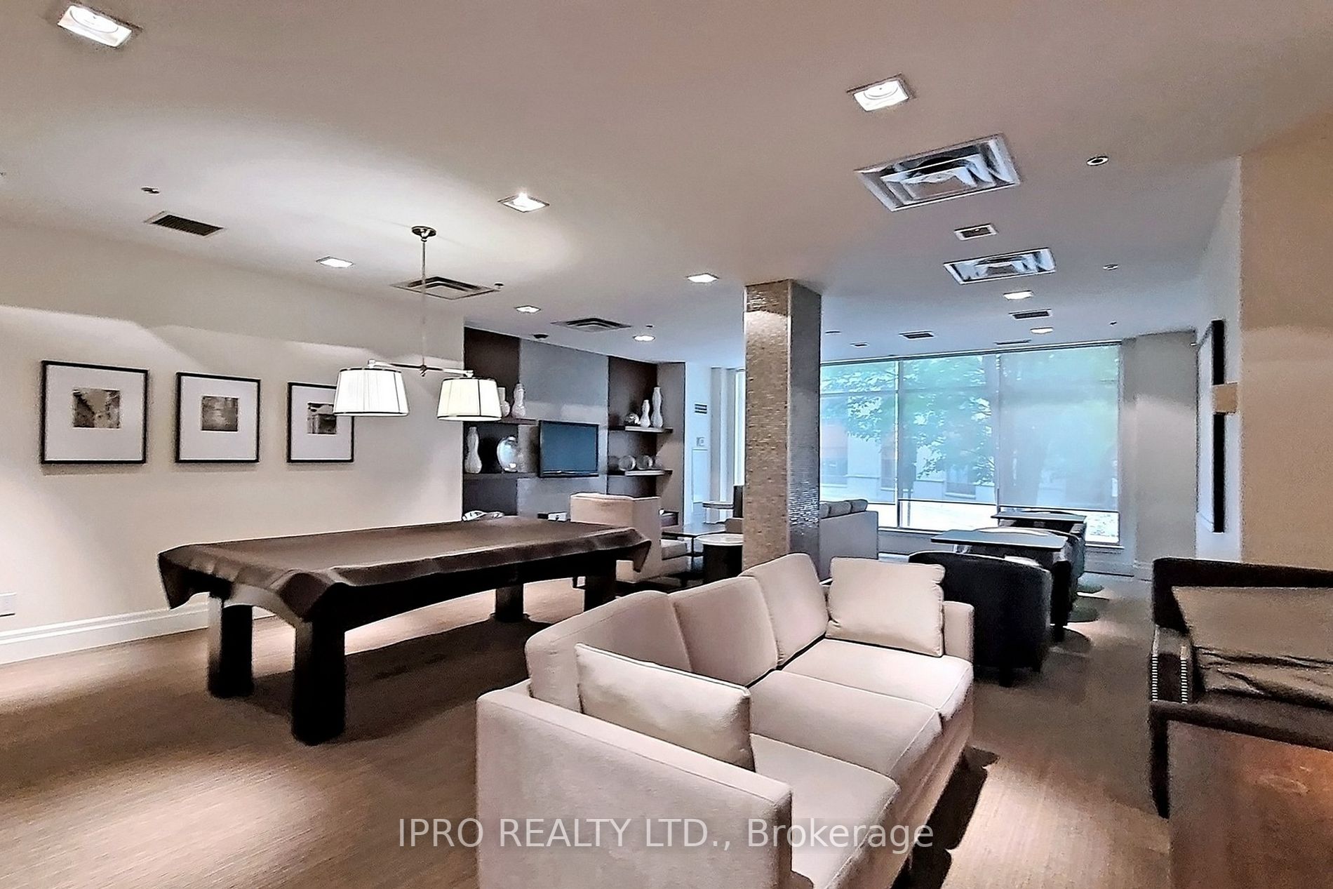 27 Rean Dr, #518