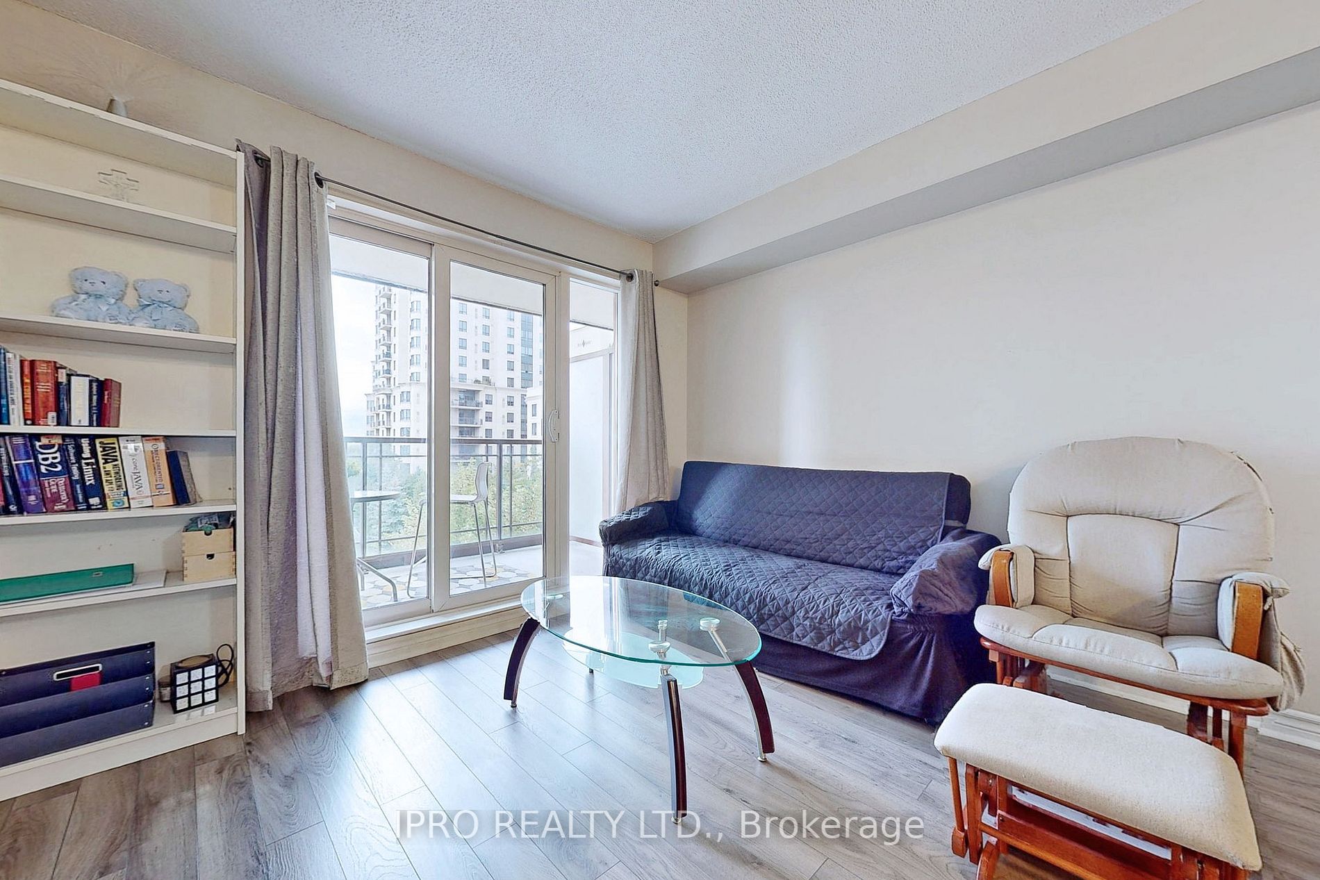 27 Rean Dr, #518