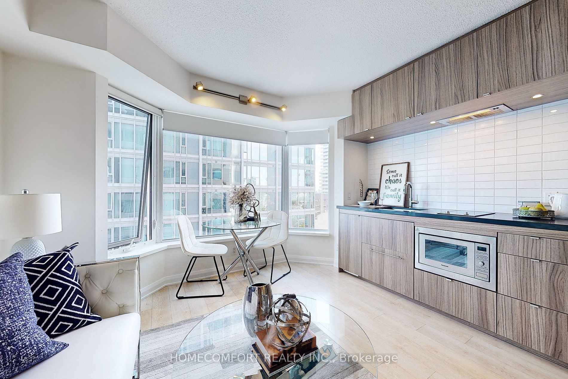155 Yorkville Ave, #2011