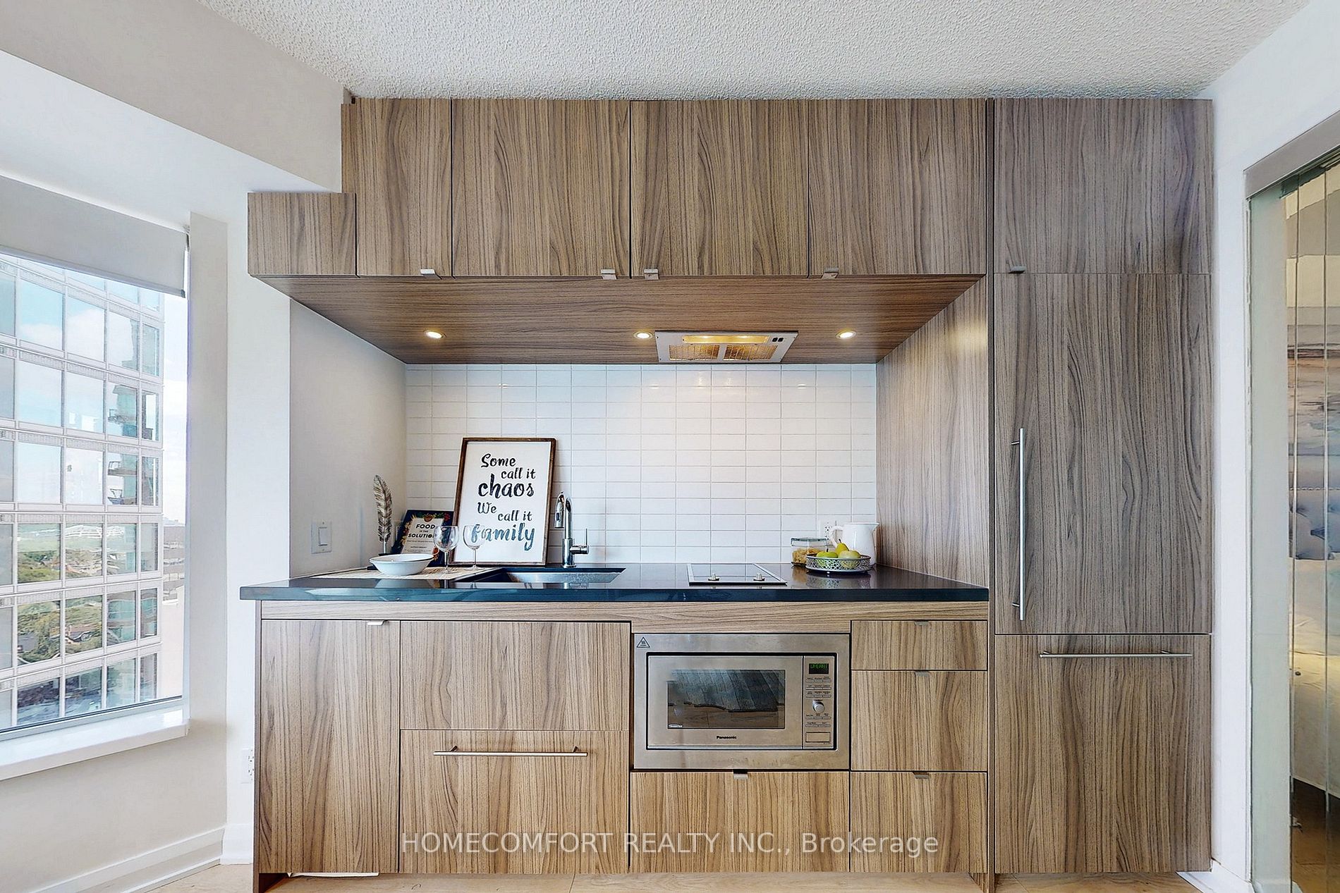 155 Yorkville Ave, #2011