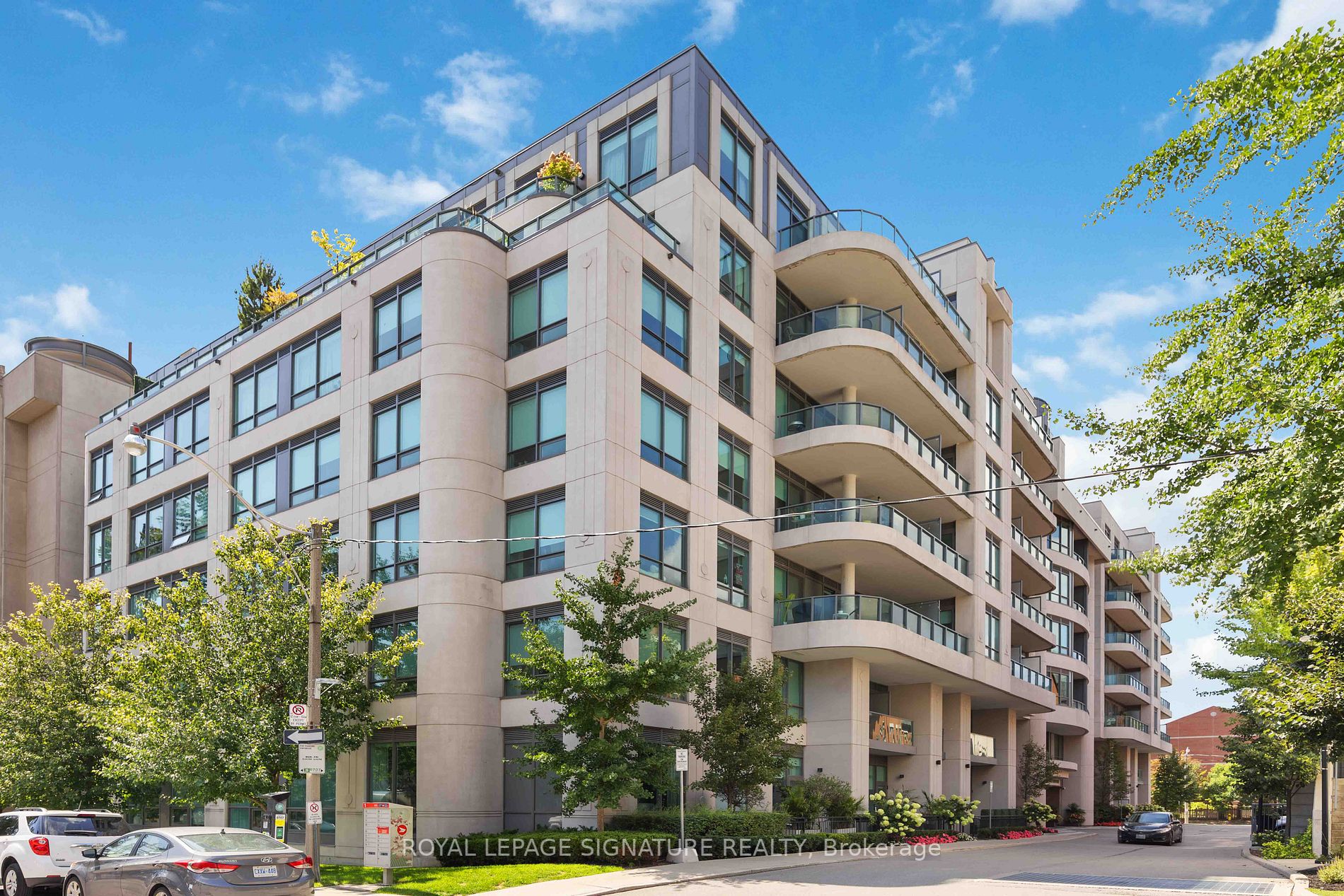 377 Madison Ave, #527