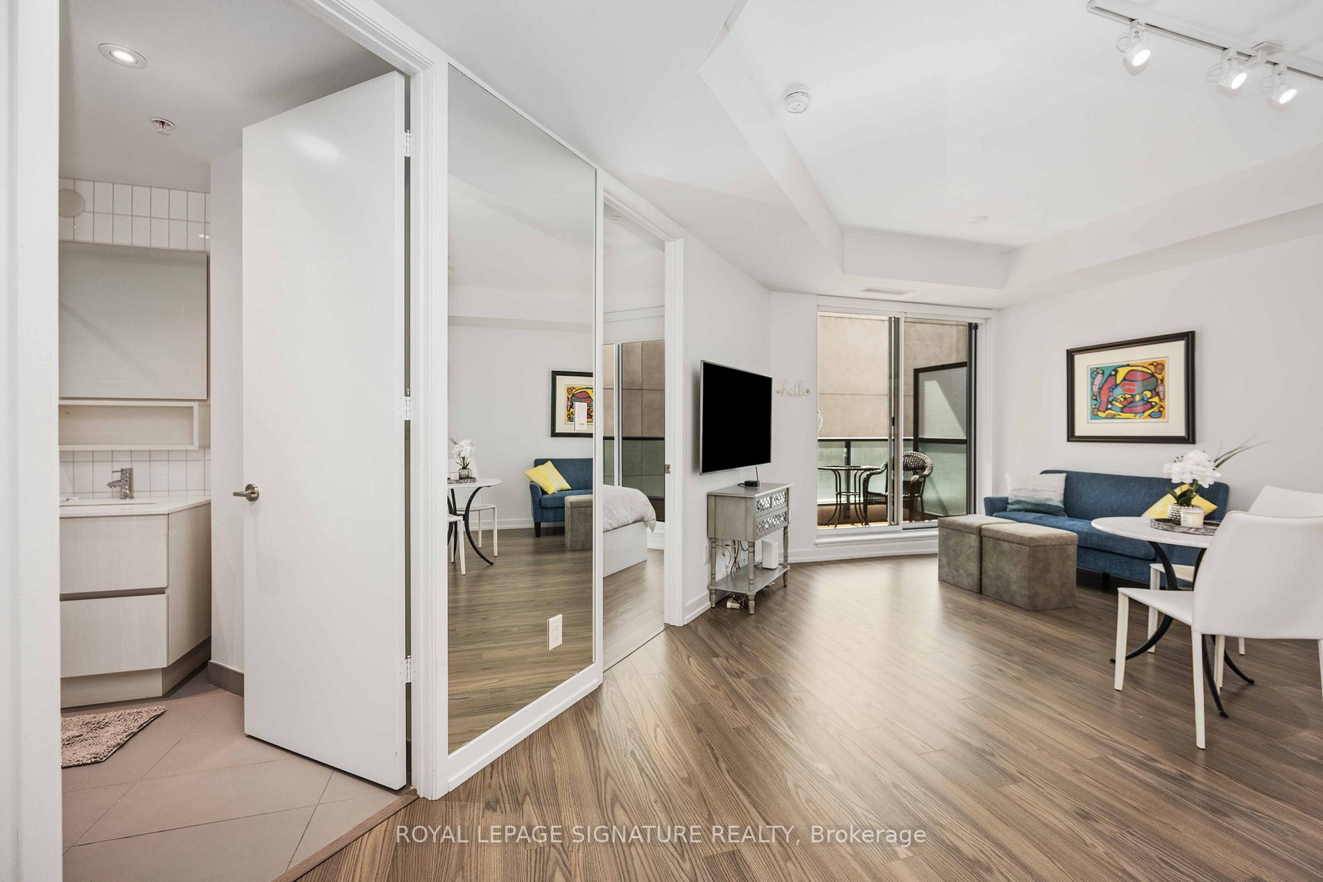 377 Madison Ave, #527