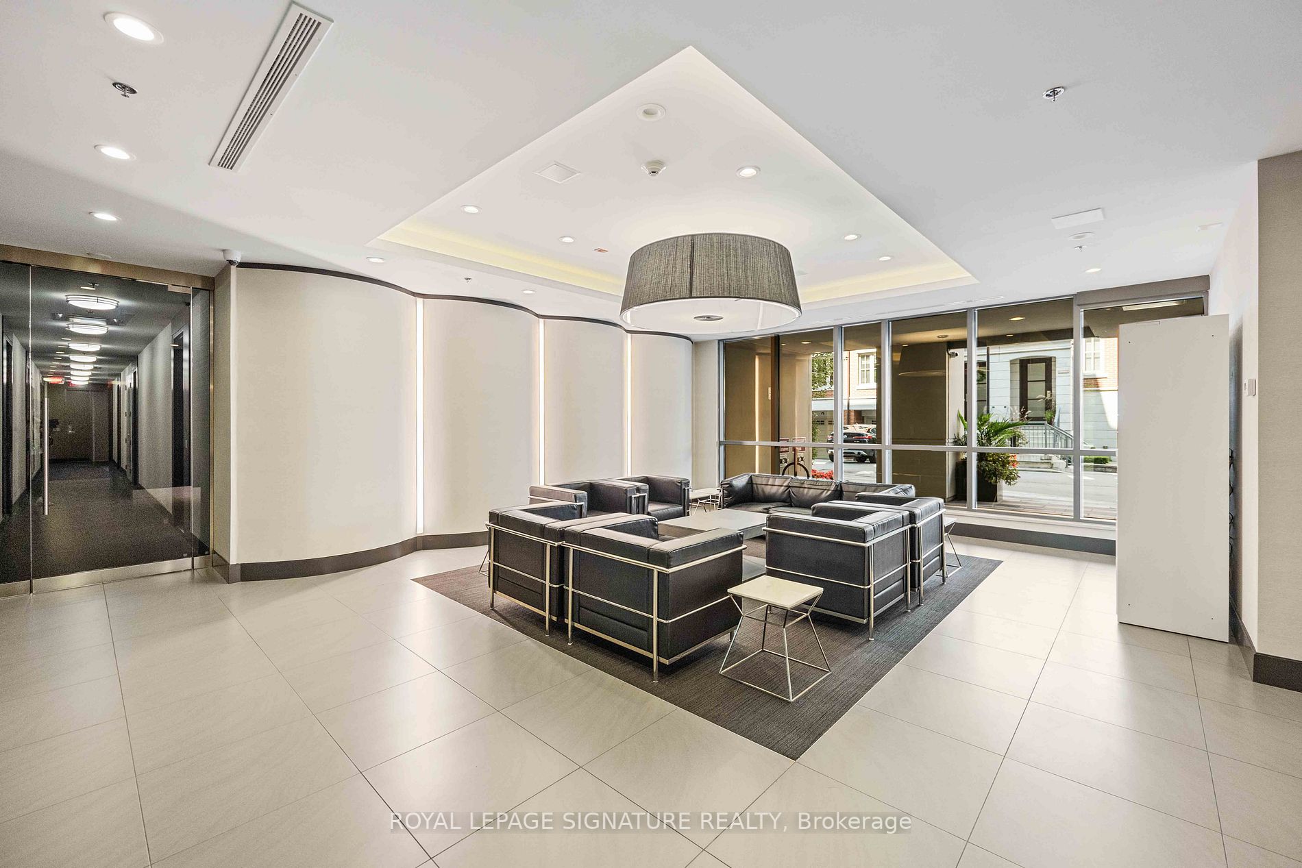 377 Madison Ave, #527