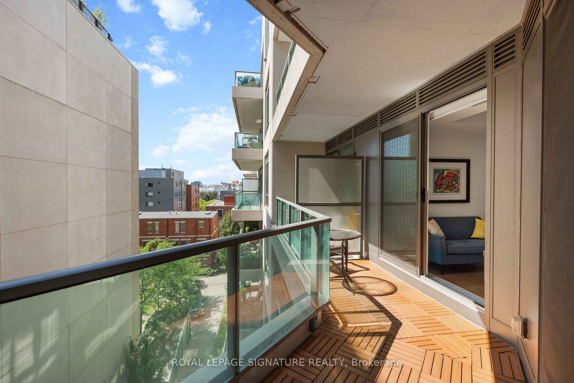 377 Madison Ave, #527
