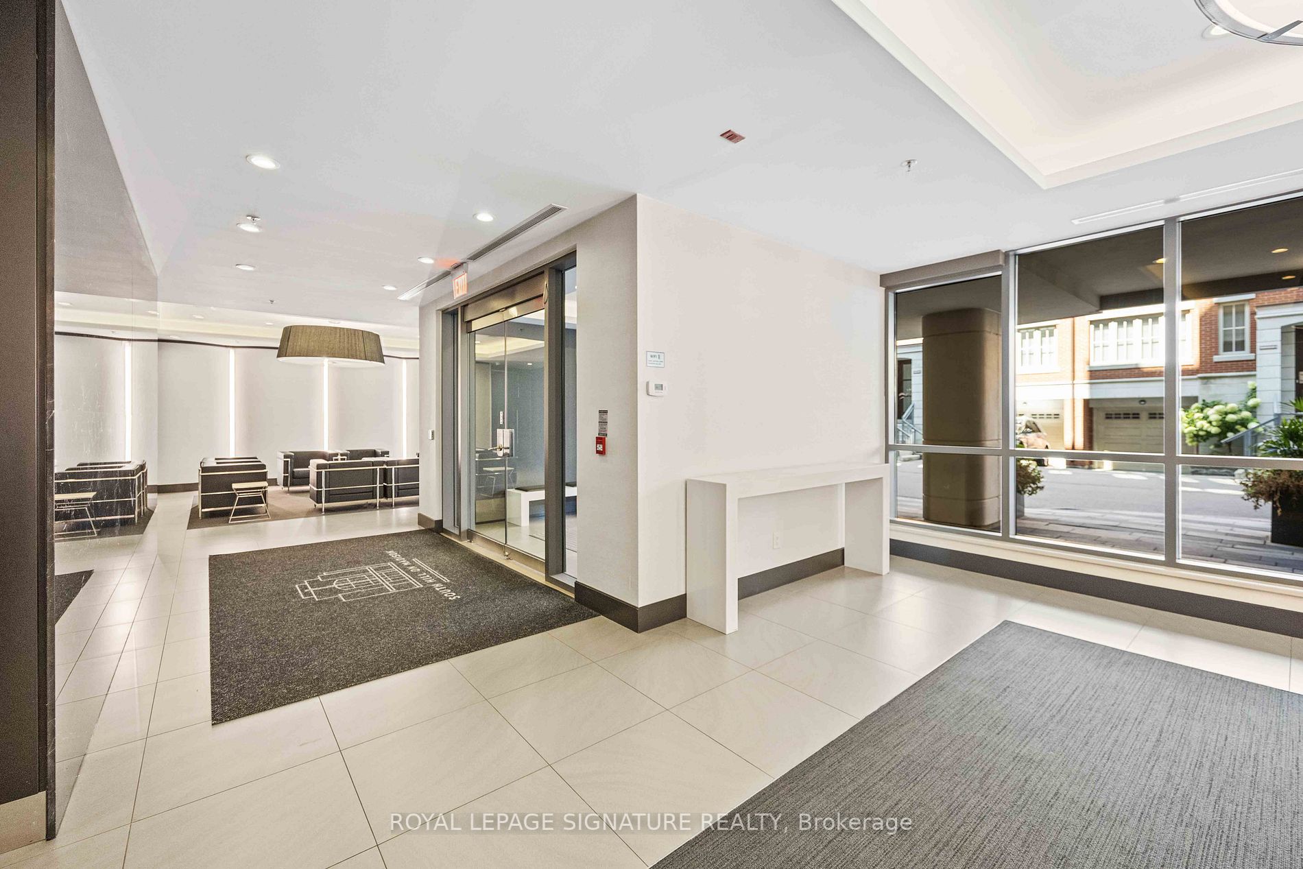 377 Madison Ave, #527