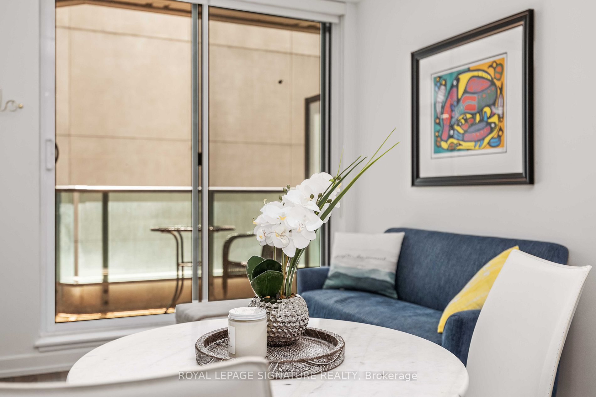 377 Madison Ave, #527