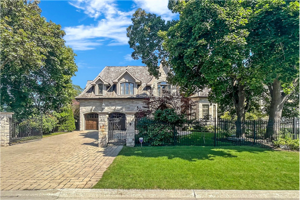 63 Rollscourt Dr, Toronto