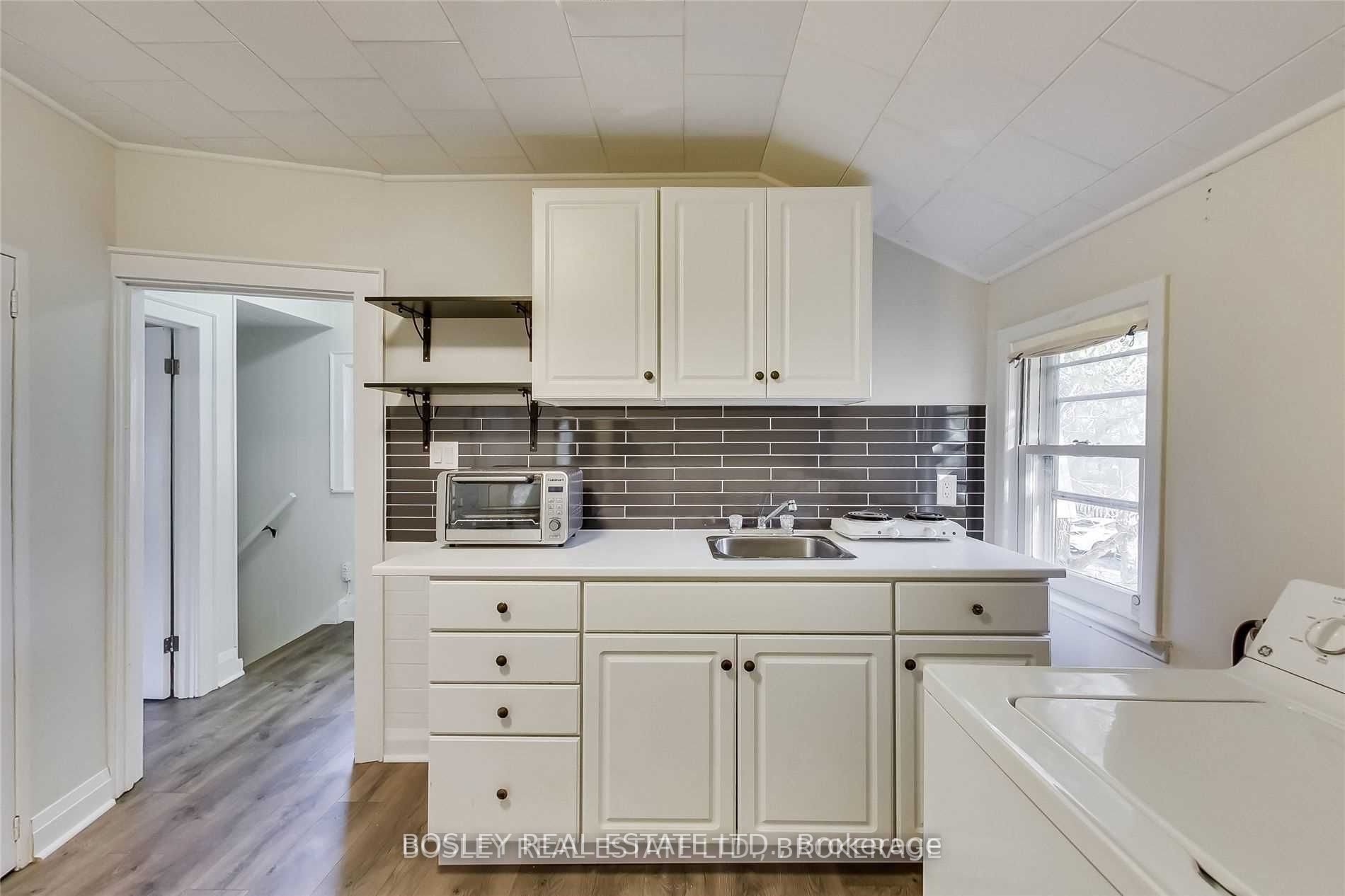 119 Sheppard Avenue W, #Upper