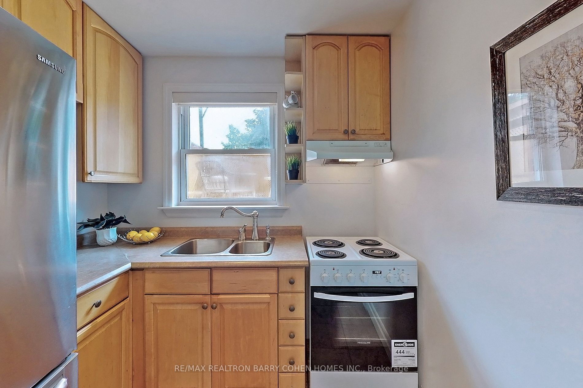 281 Laird Dr