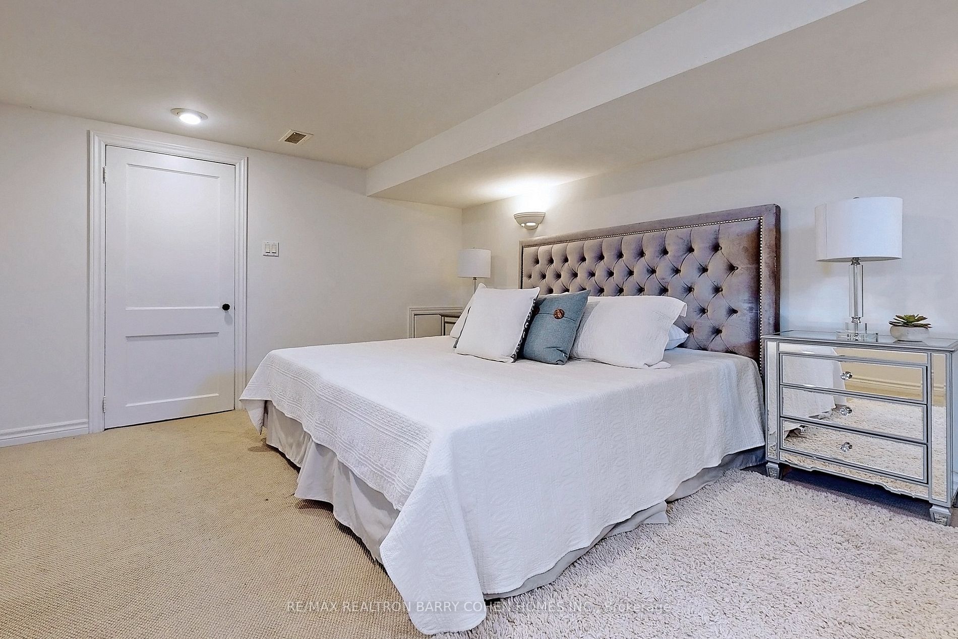 281 Laird Dr