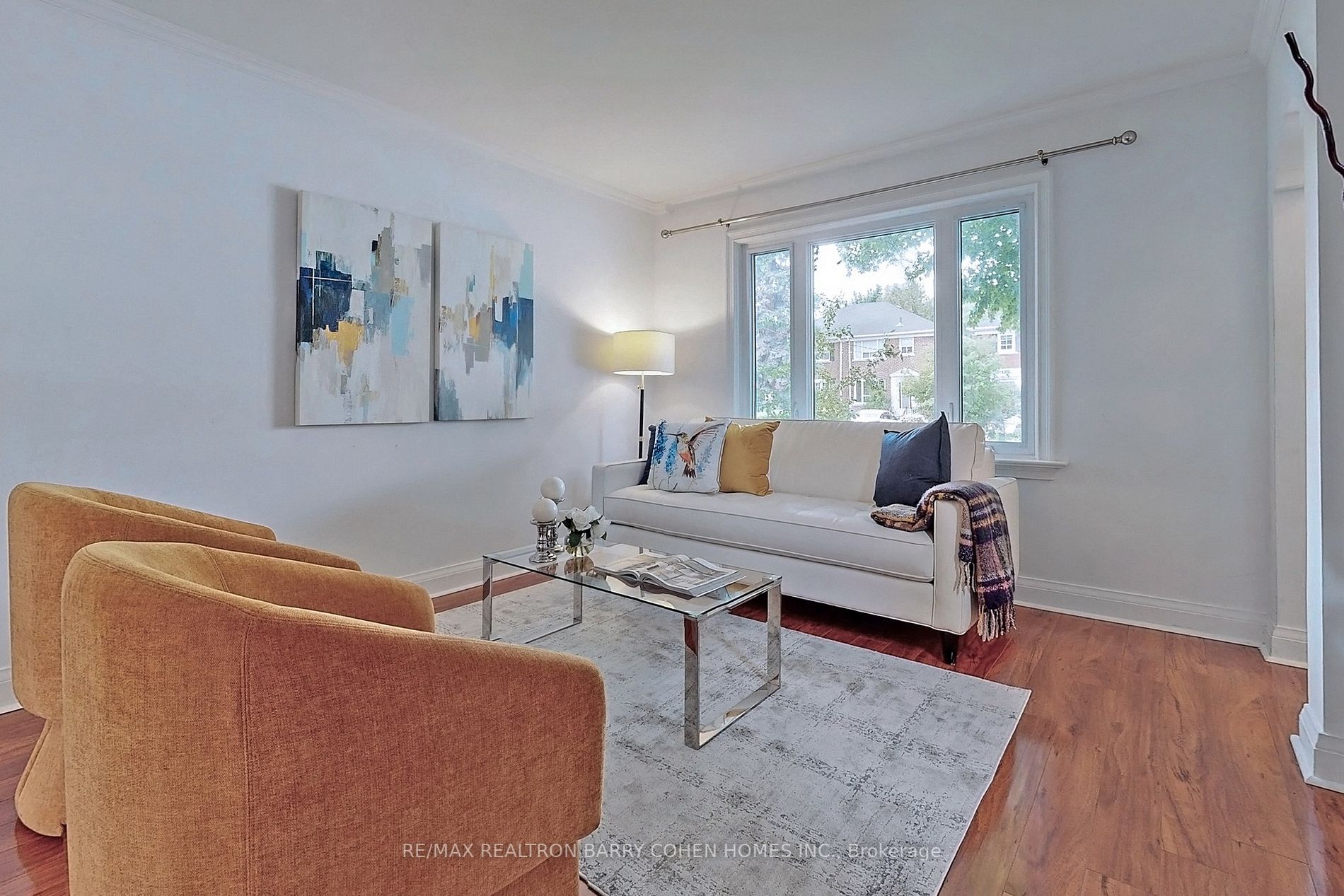 281 Laird Dr